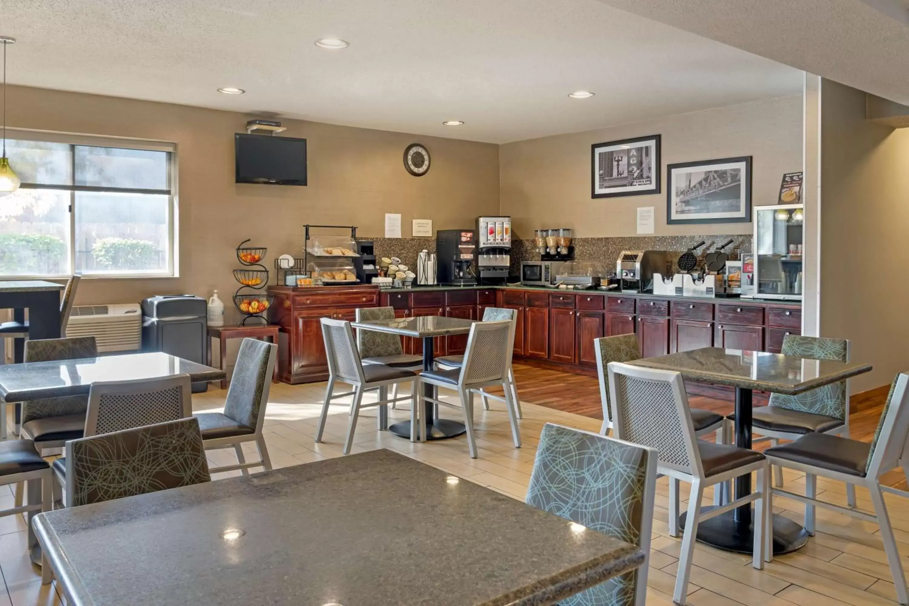 Breakfast, Restaurant/Places to Eat in Best Western Des Plaines Inn