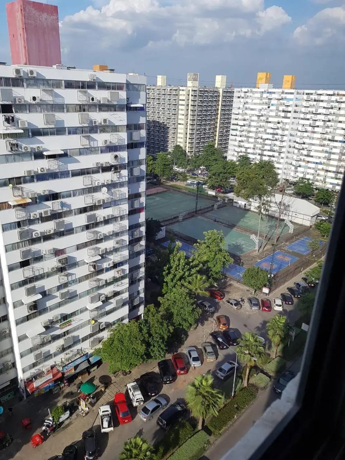 Property building in Smart Residence@Muengthongthani Property building in Smart Residence@Muengthongthani