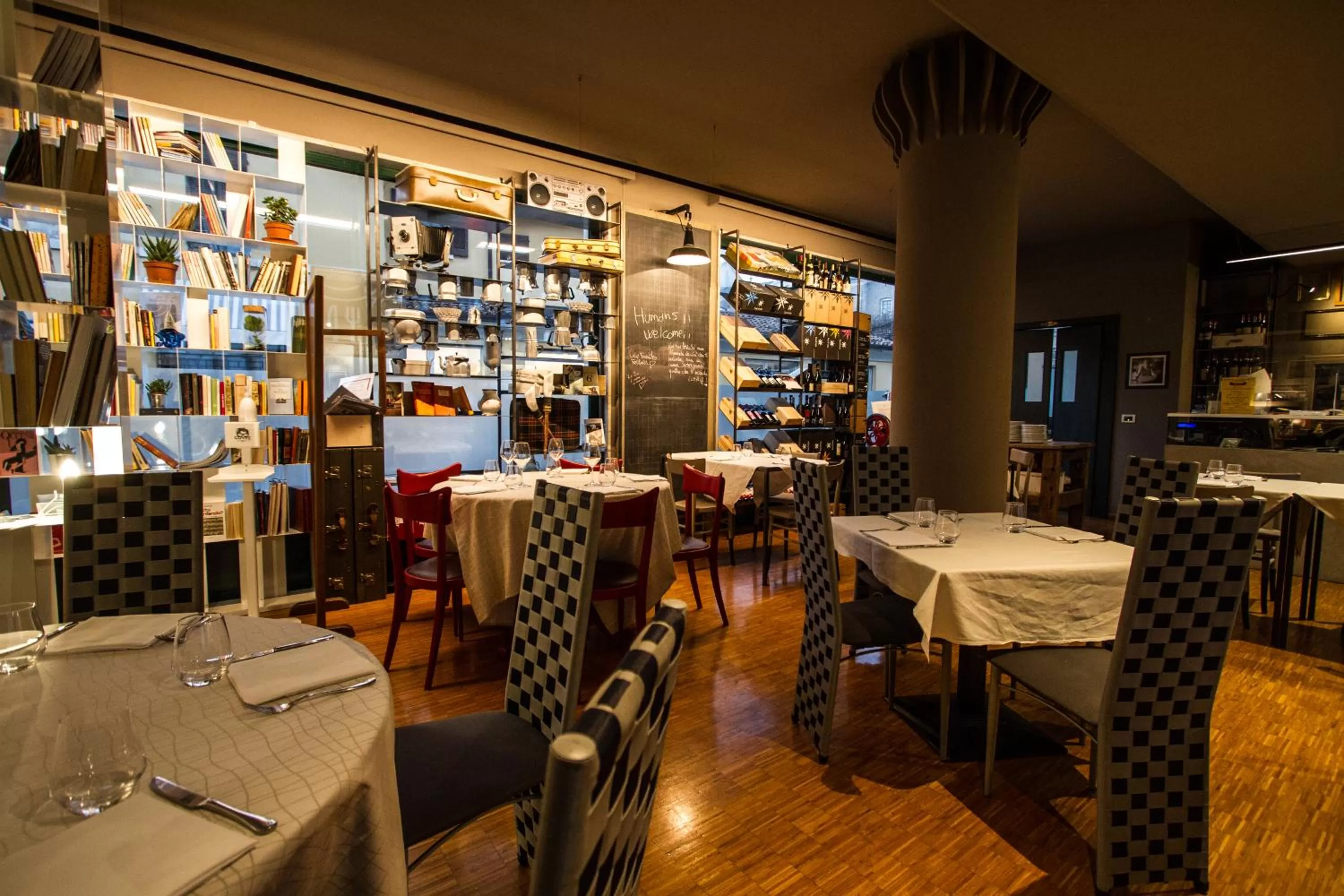 Restaurant/places to eat in Hotel Elefante