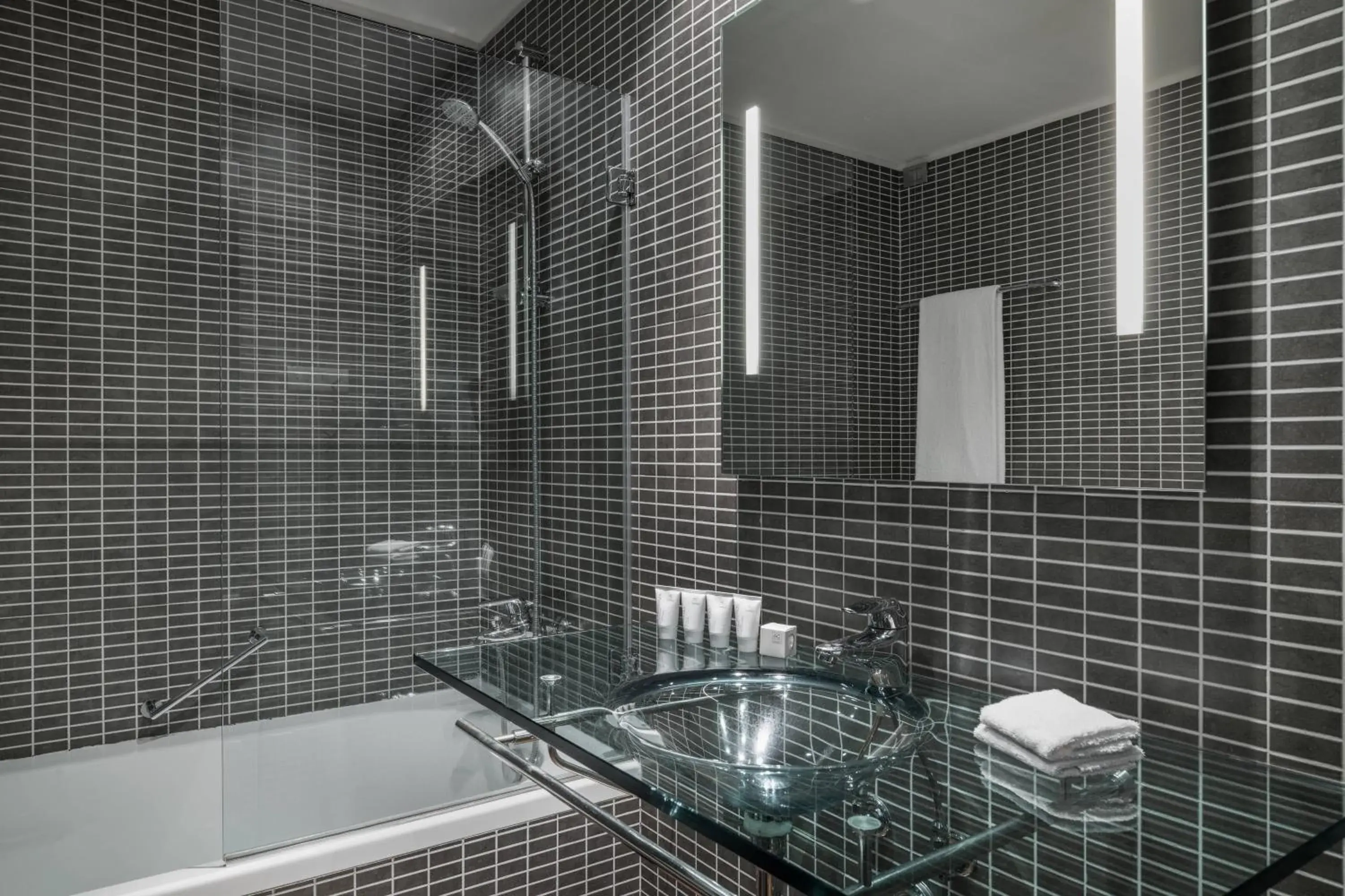 Bathroom in AC Hotel Vicenza by Marriott
