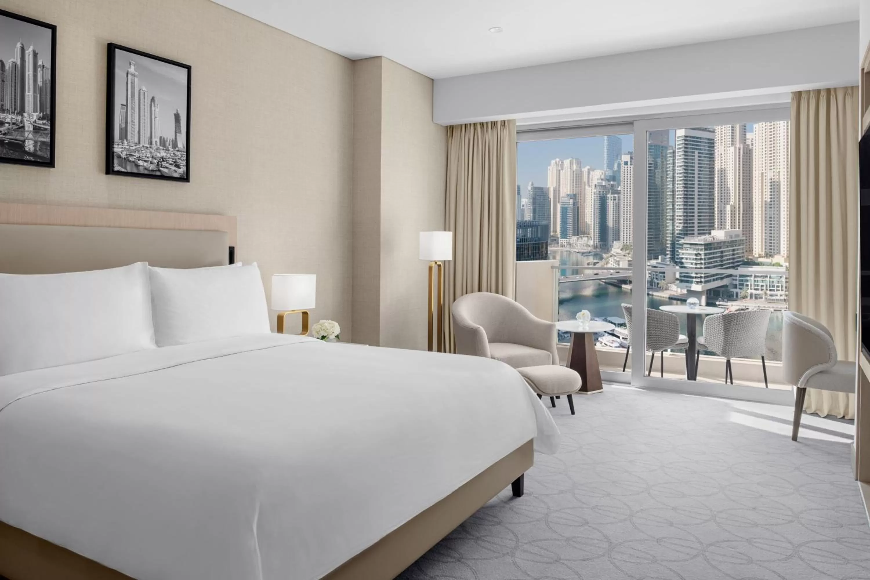 Photo of the whole room in Address Dubai Marina