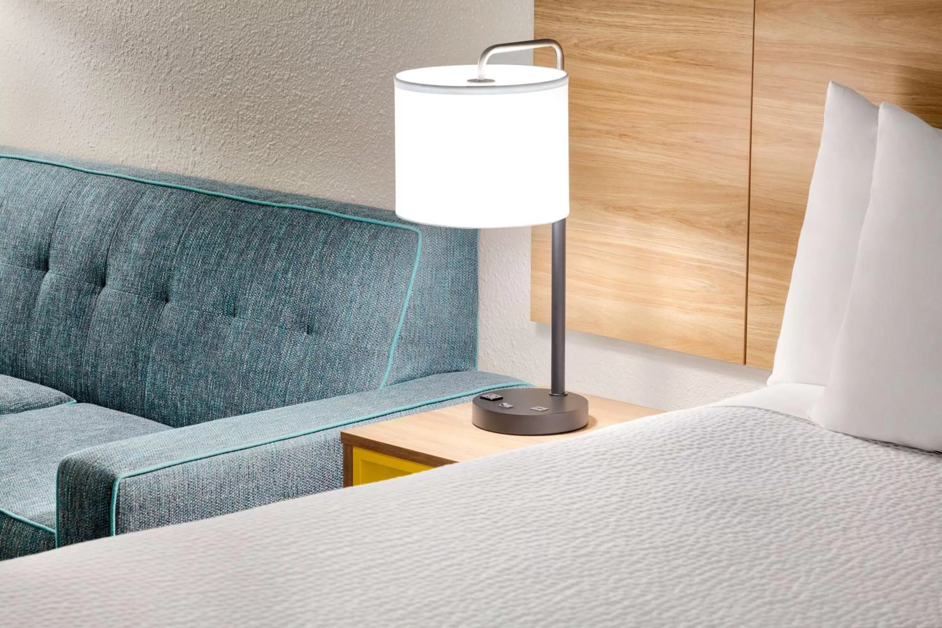 Bedroom, Bed in Days Inn by Wyndham Paris