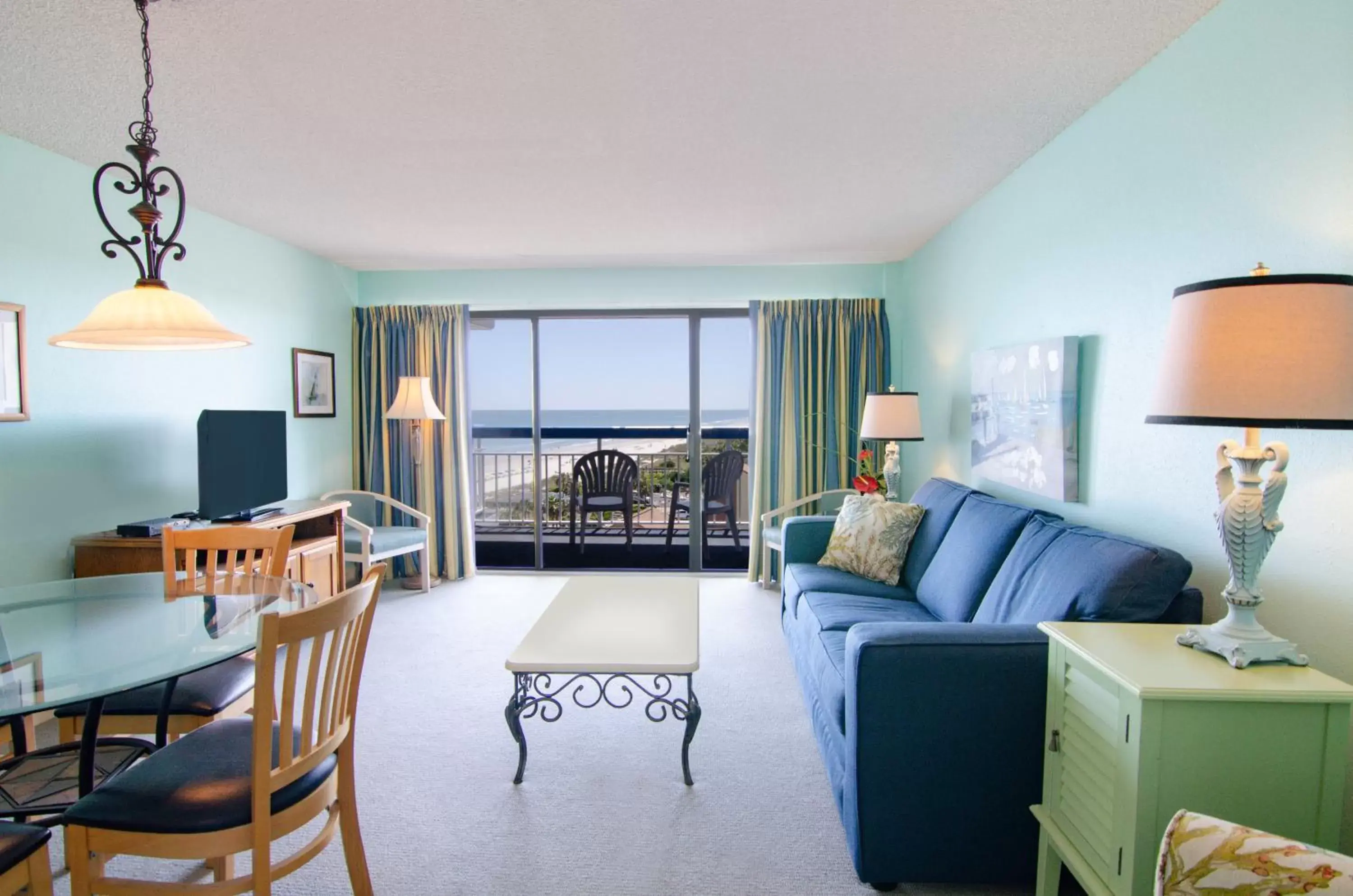 Living room, Seating Area in Forest Dunes Resort