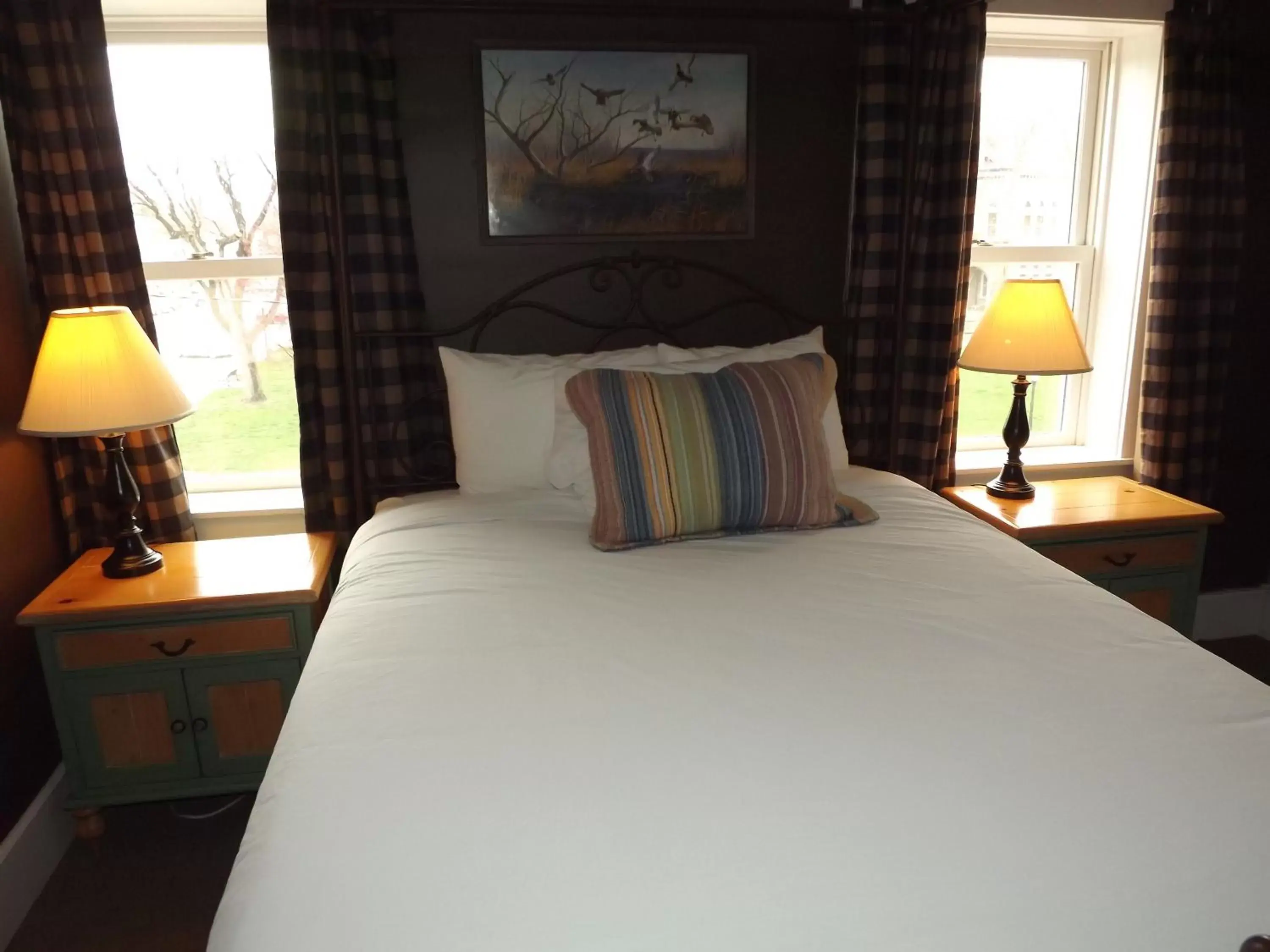 Bed in William Watson Hotel