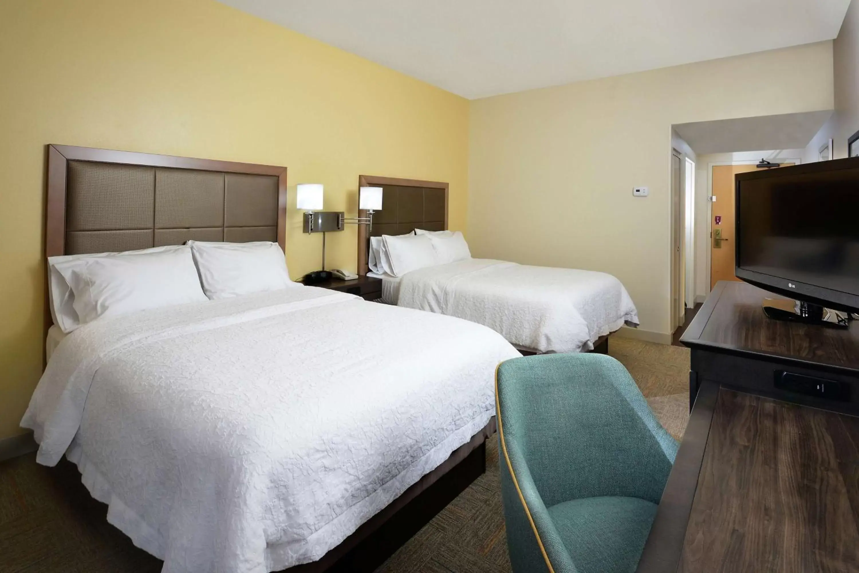 Bedroom, Bed in Hampton Inn Martinsville Bedroom, Bed in Hampton Inn Martinsville