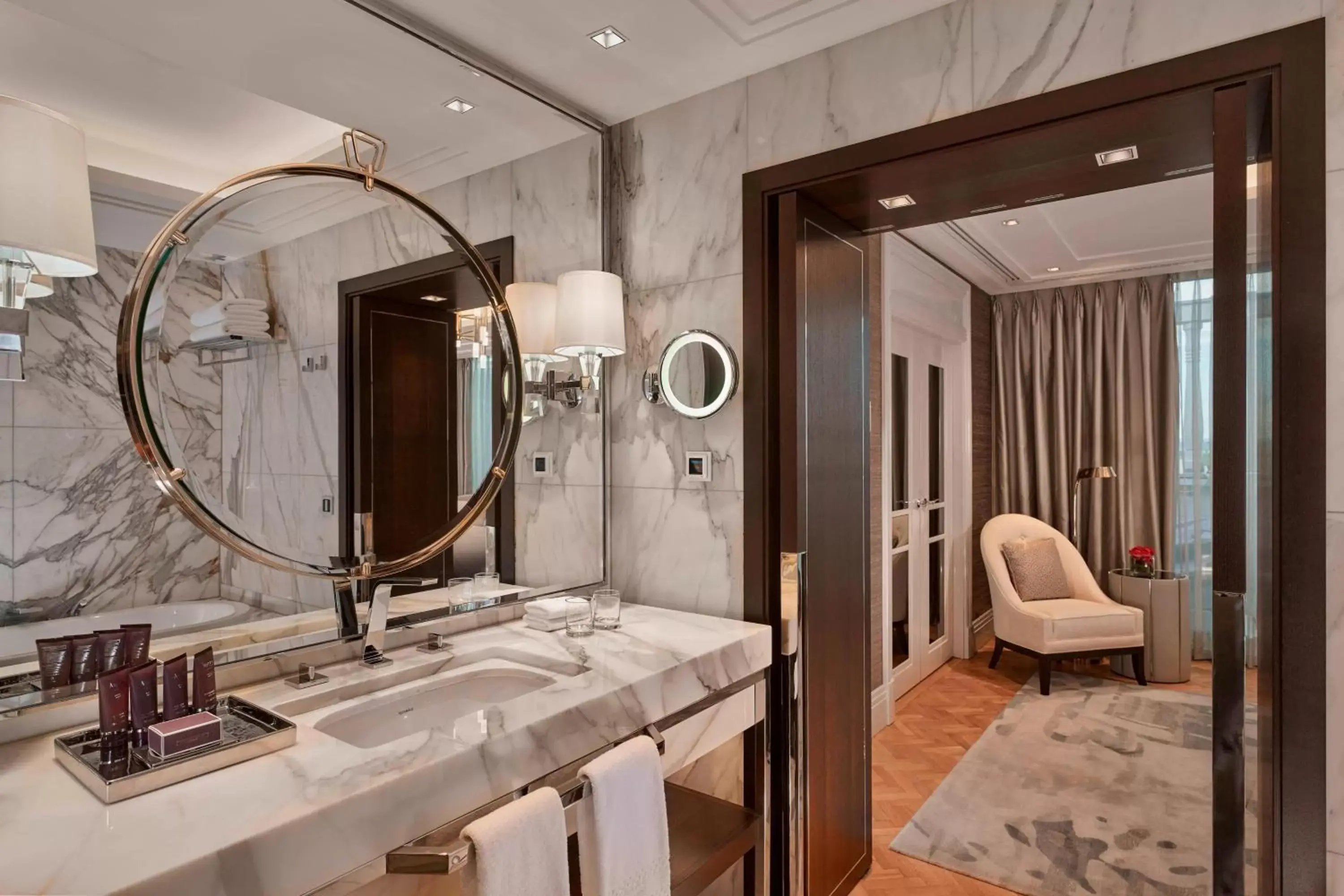 Bathroom in The Ritz-Carlton, Budapest