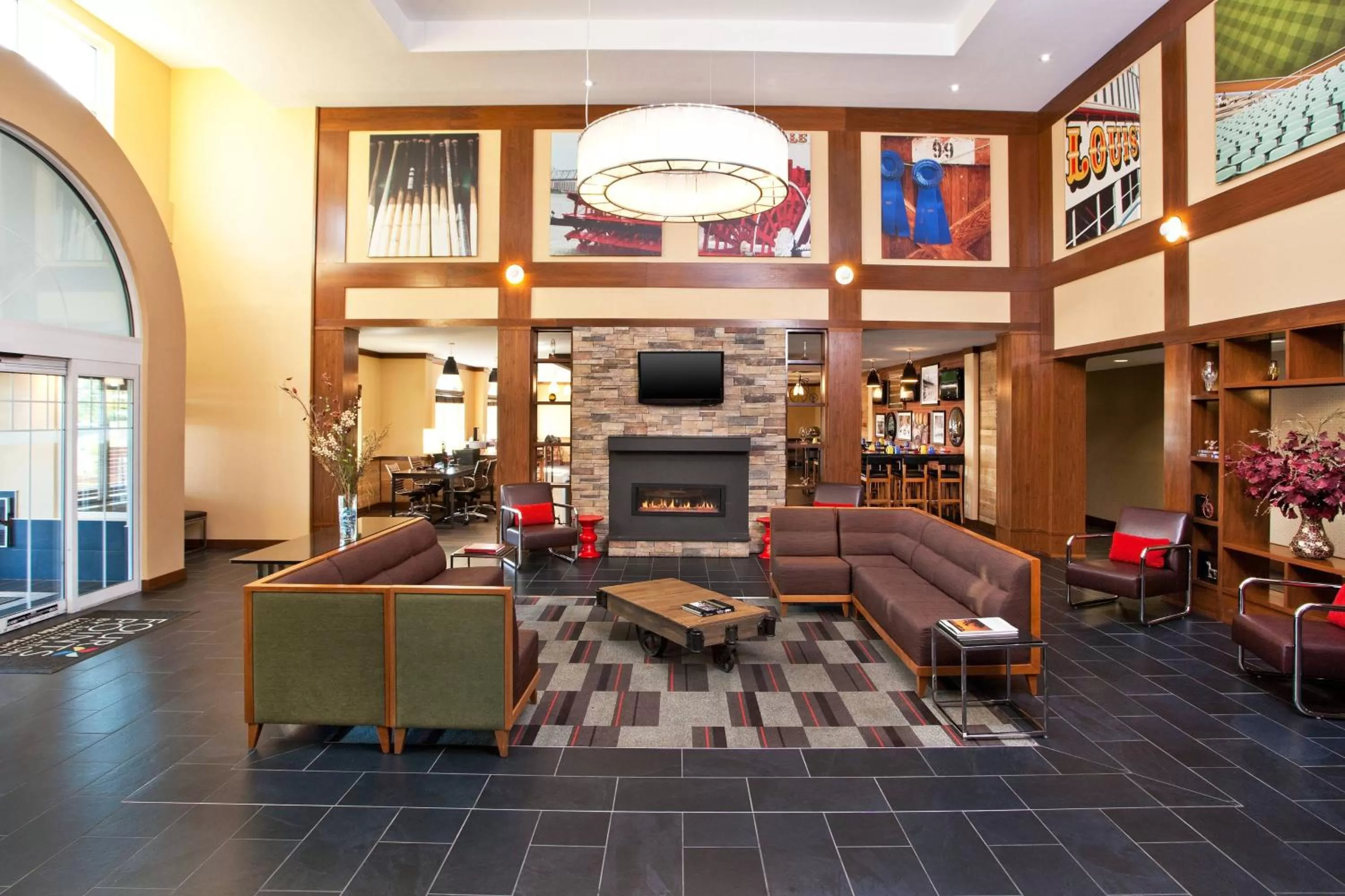 Lobby or reception in Four Points by Sheraton Louisville Airport