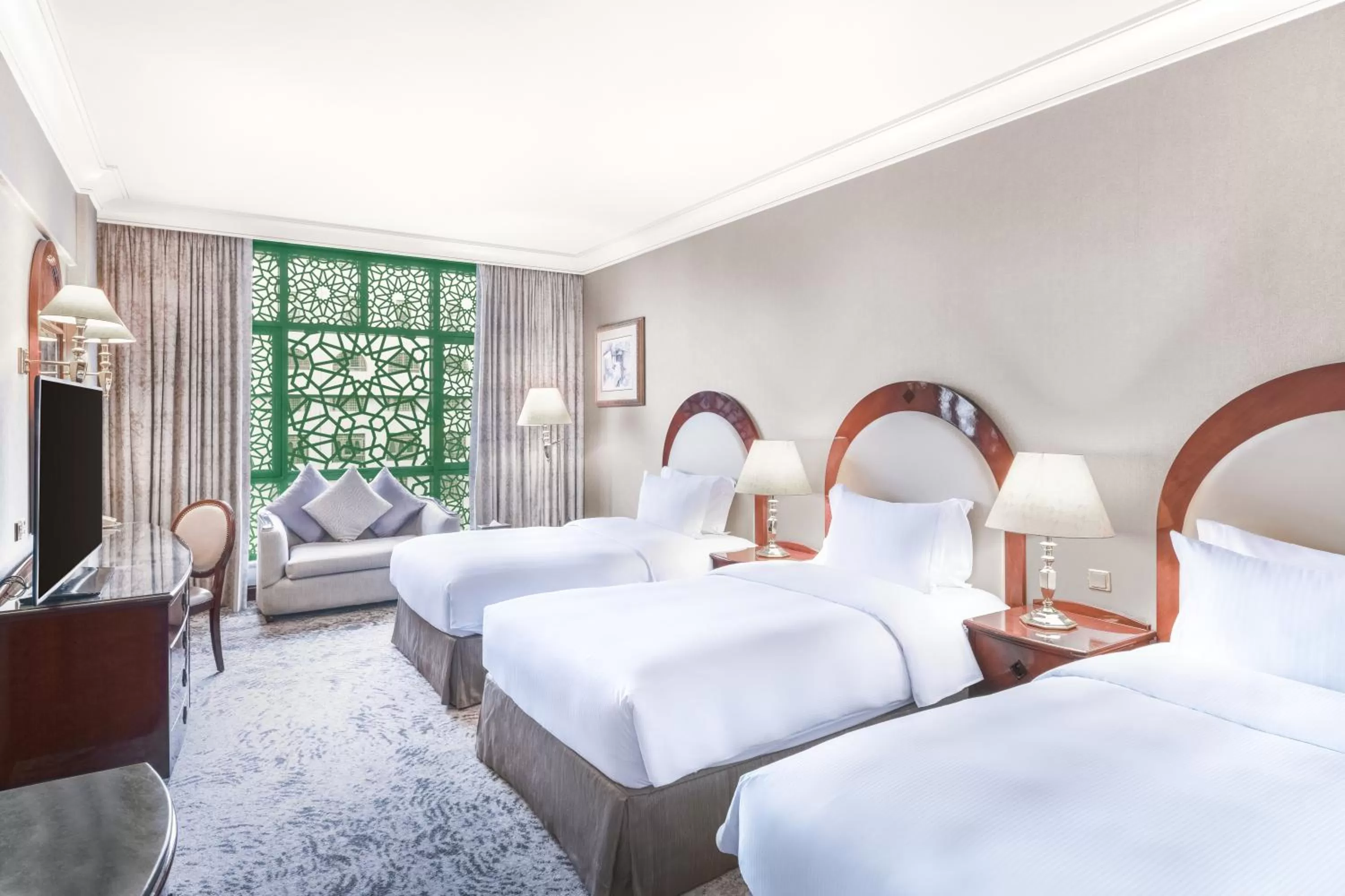 TV and multimedia, Bed in Madinah Hilton Hotel