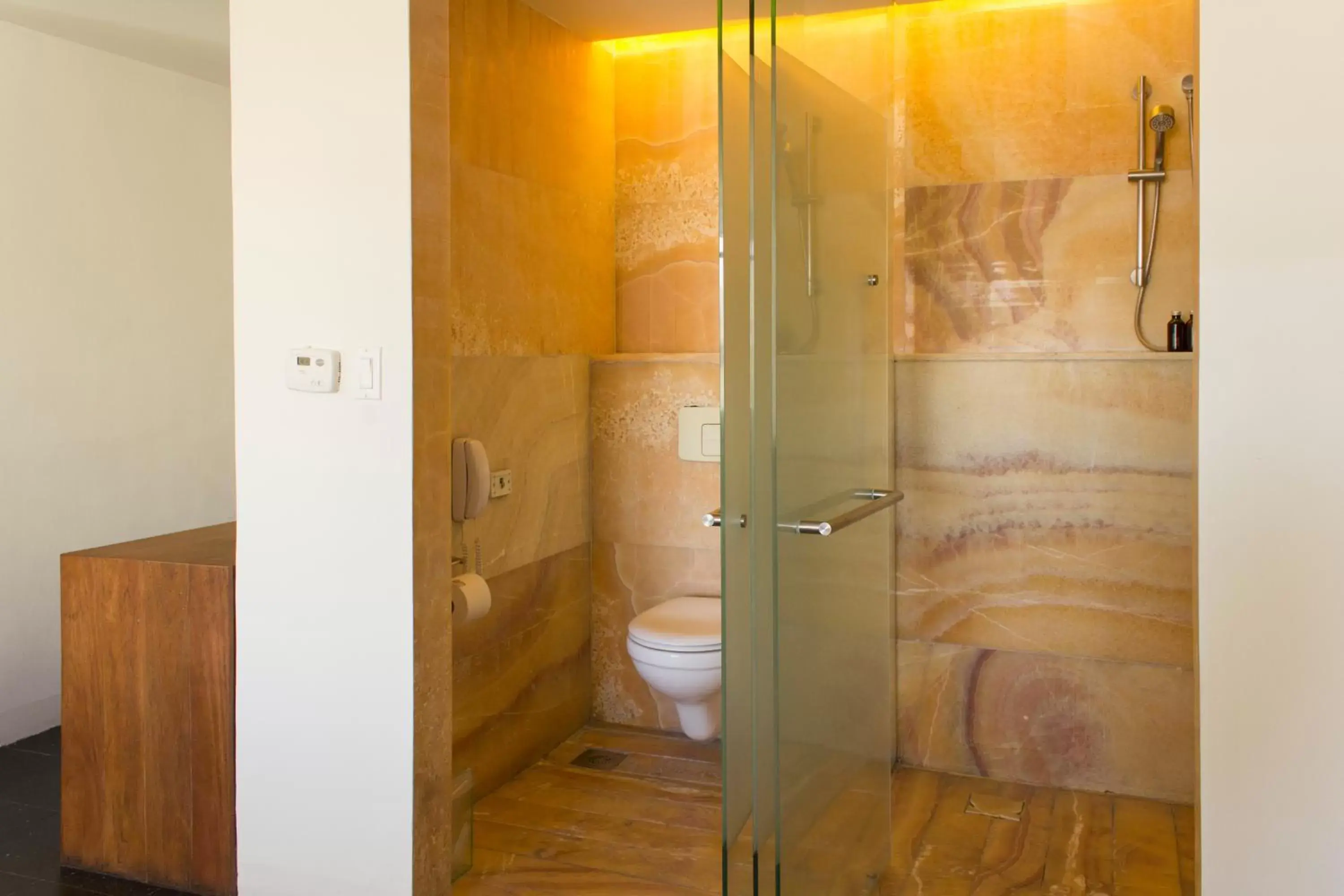 Shower, Bathroom in La Purificadora, Puebla, a Member of Design Hotels