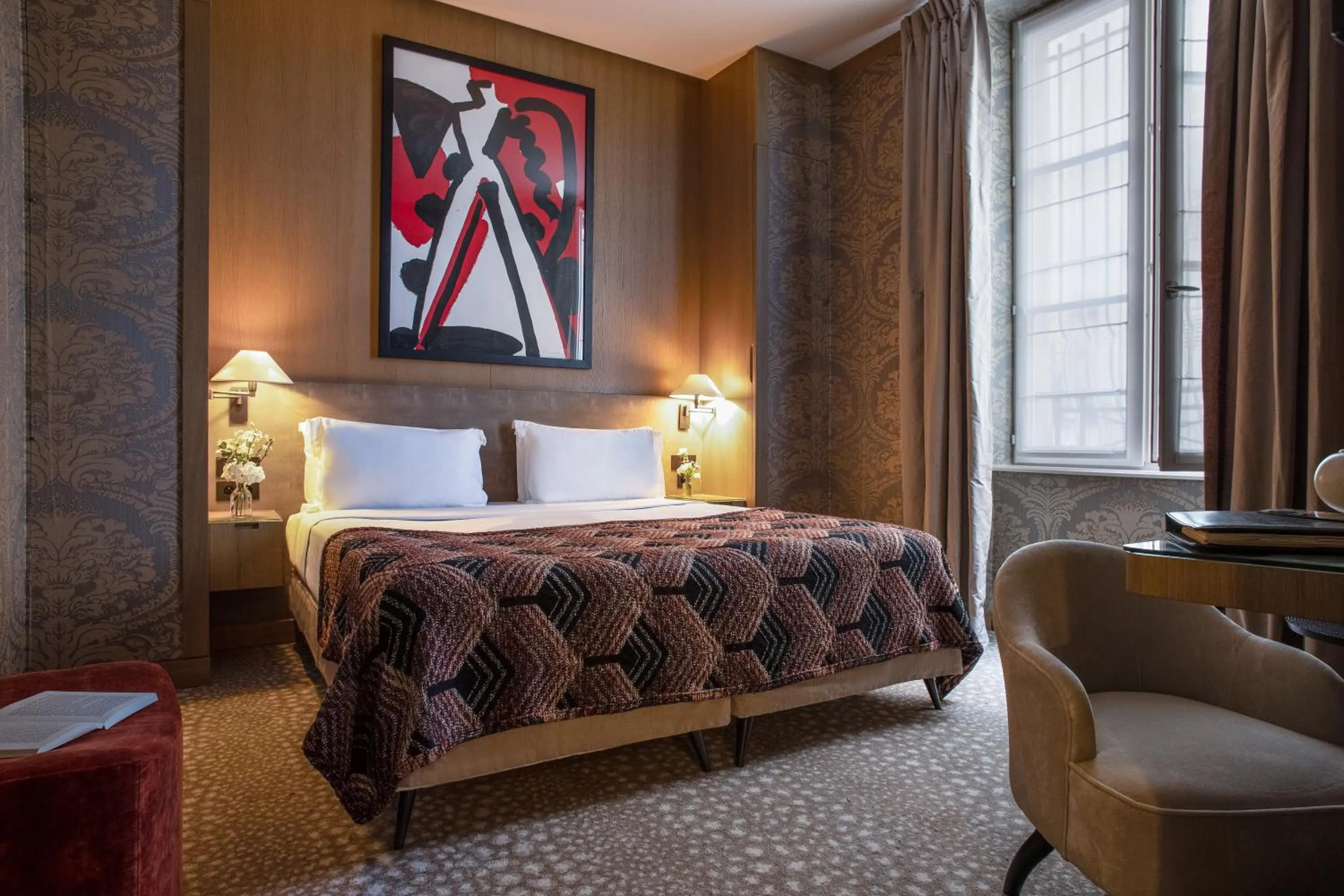 Bedroom, Bed in Esprit Saint Germain