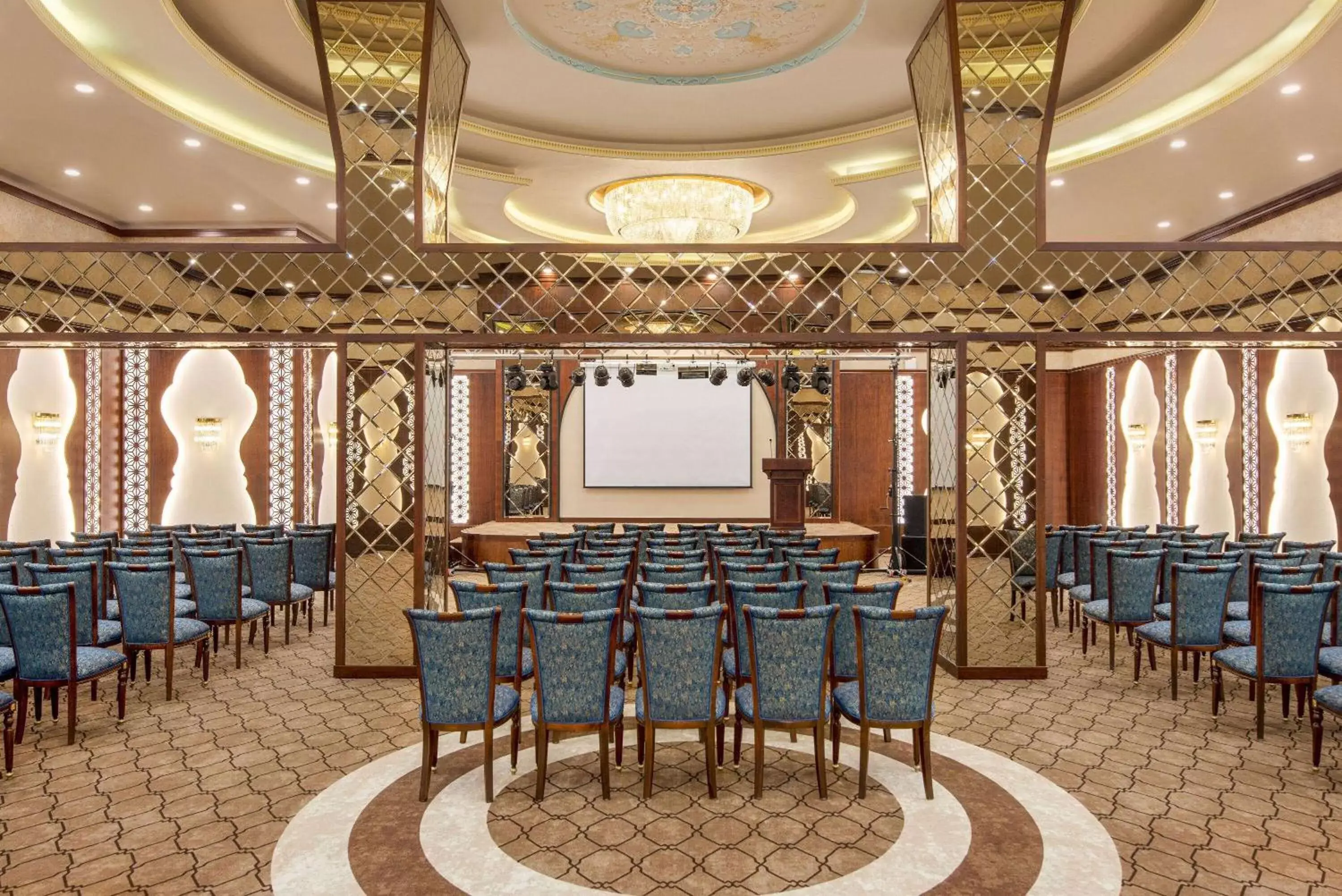 Meeting/conference room in Ramada Plaza by Wyndham Silivri