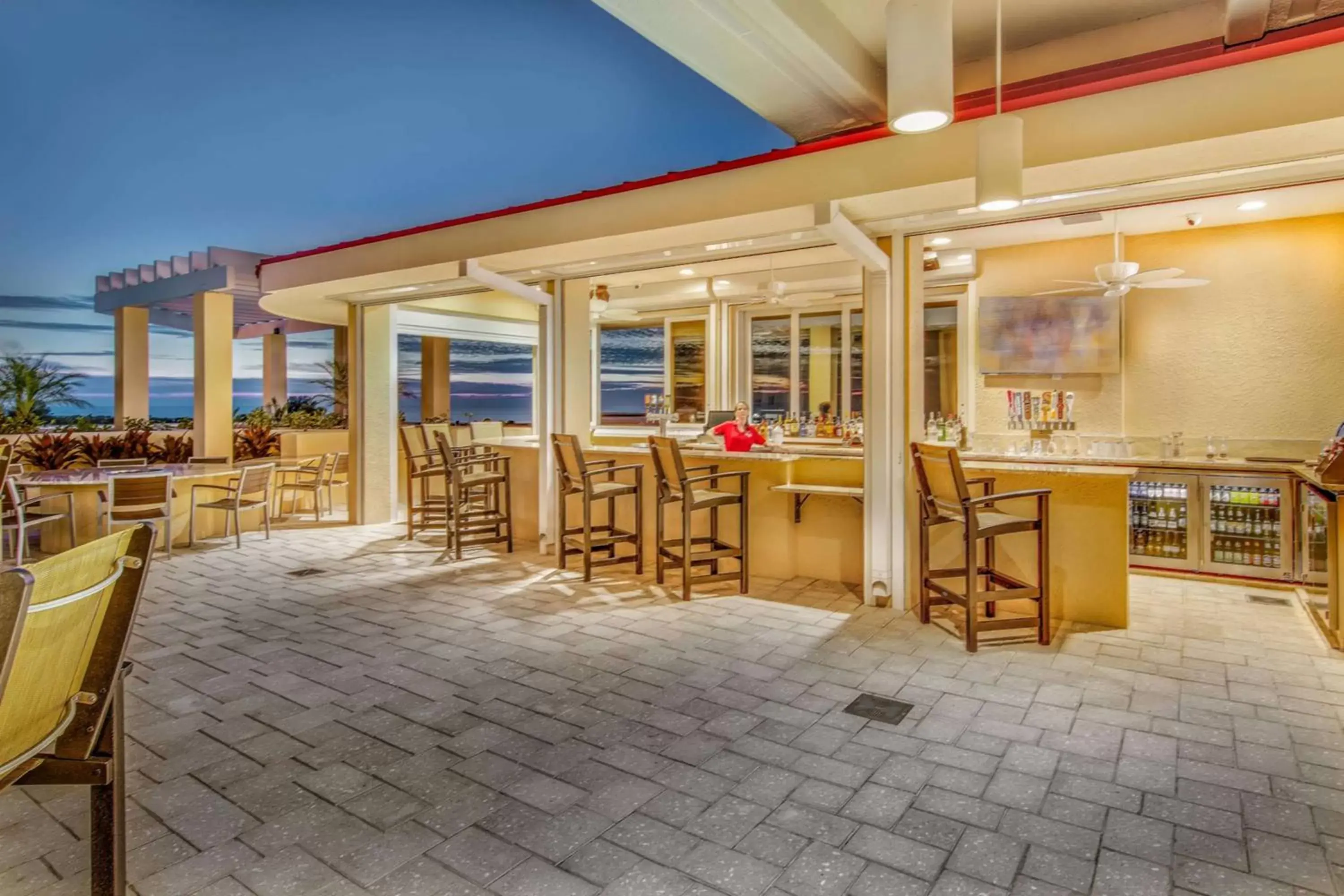 Restaurant/Places to Eat in Hampton Inn and Suites Clearwater Beach