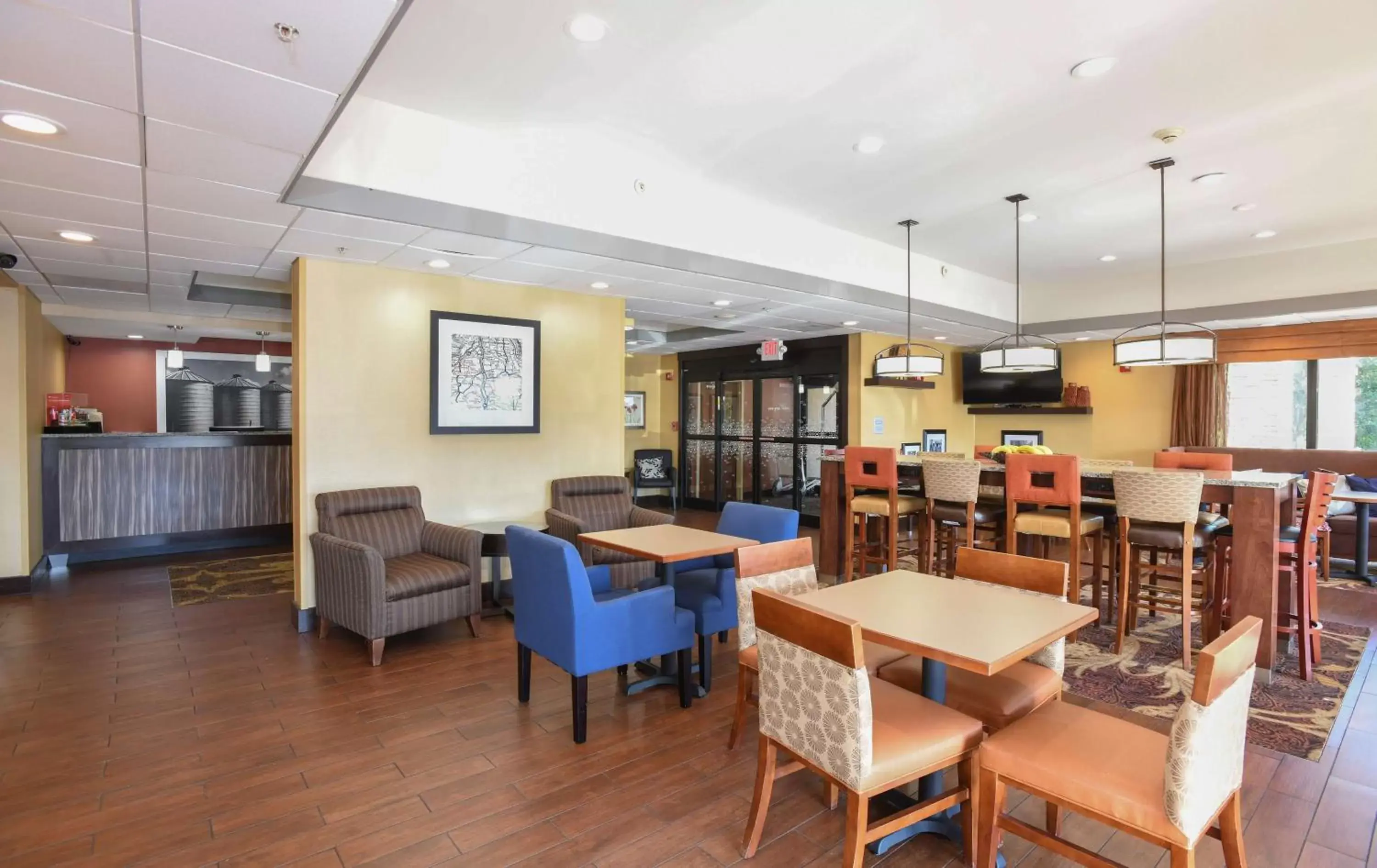 Lobby or reception, Restaurant/Places to Eat in Hampton Inn By Hilton Dry Ridge