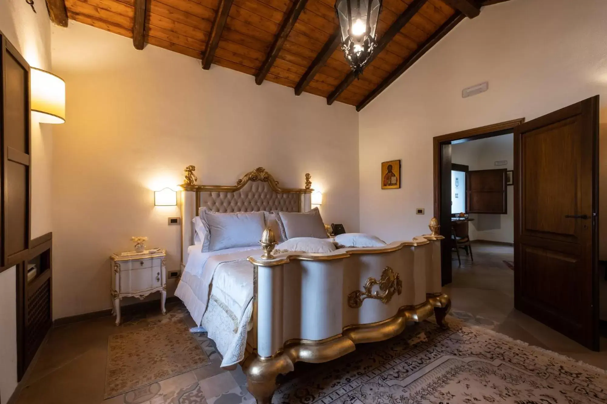 Bed in Villa del Gattopardo