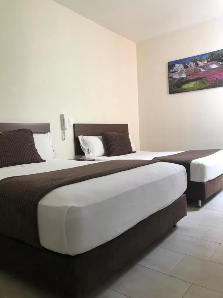 Hotel Via Principal I