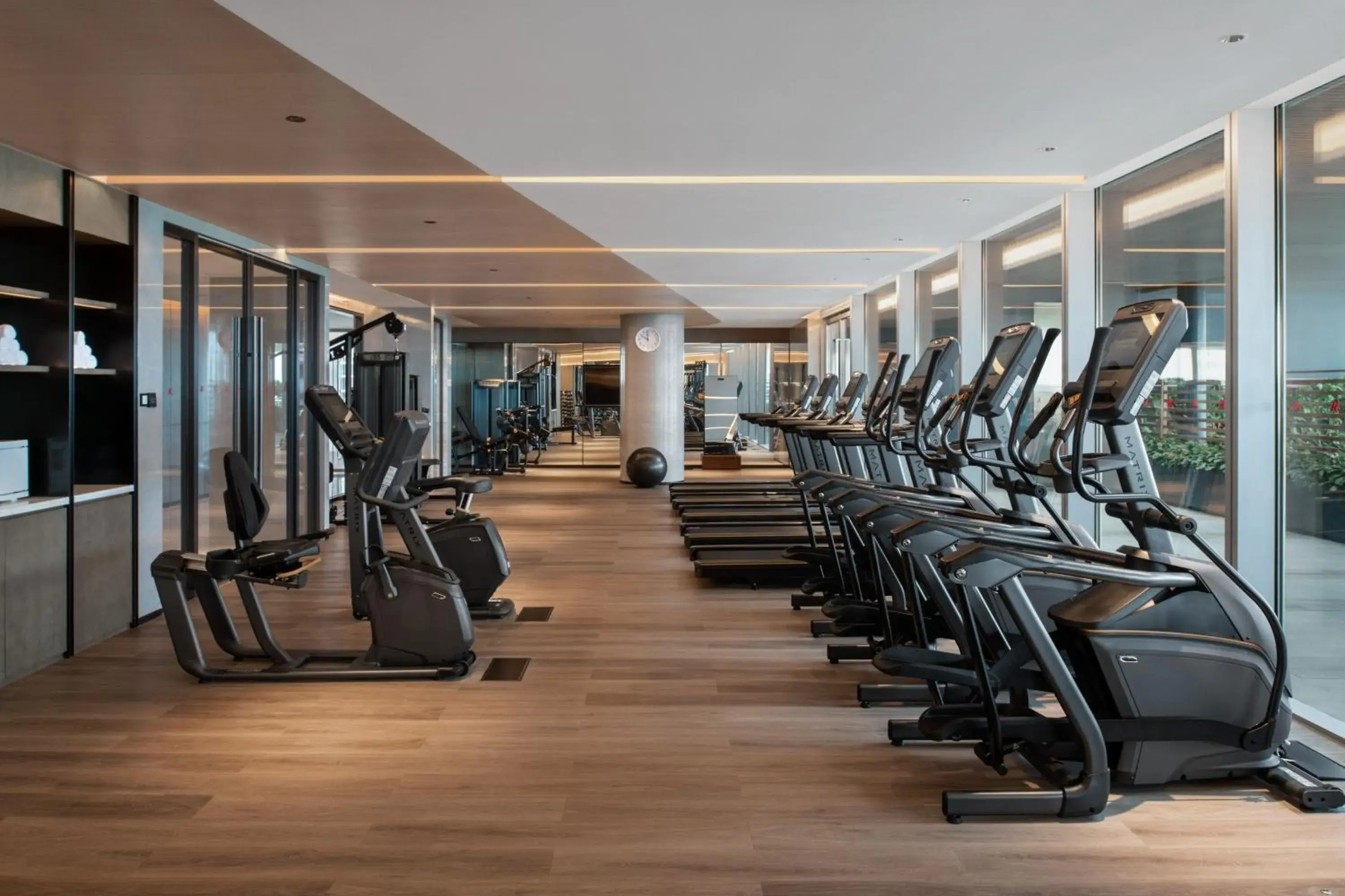 Fitness centre/facilities, Fitness Center/Facilities in Guangzhou Marriott Hotel Nansha