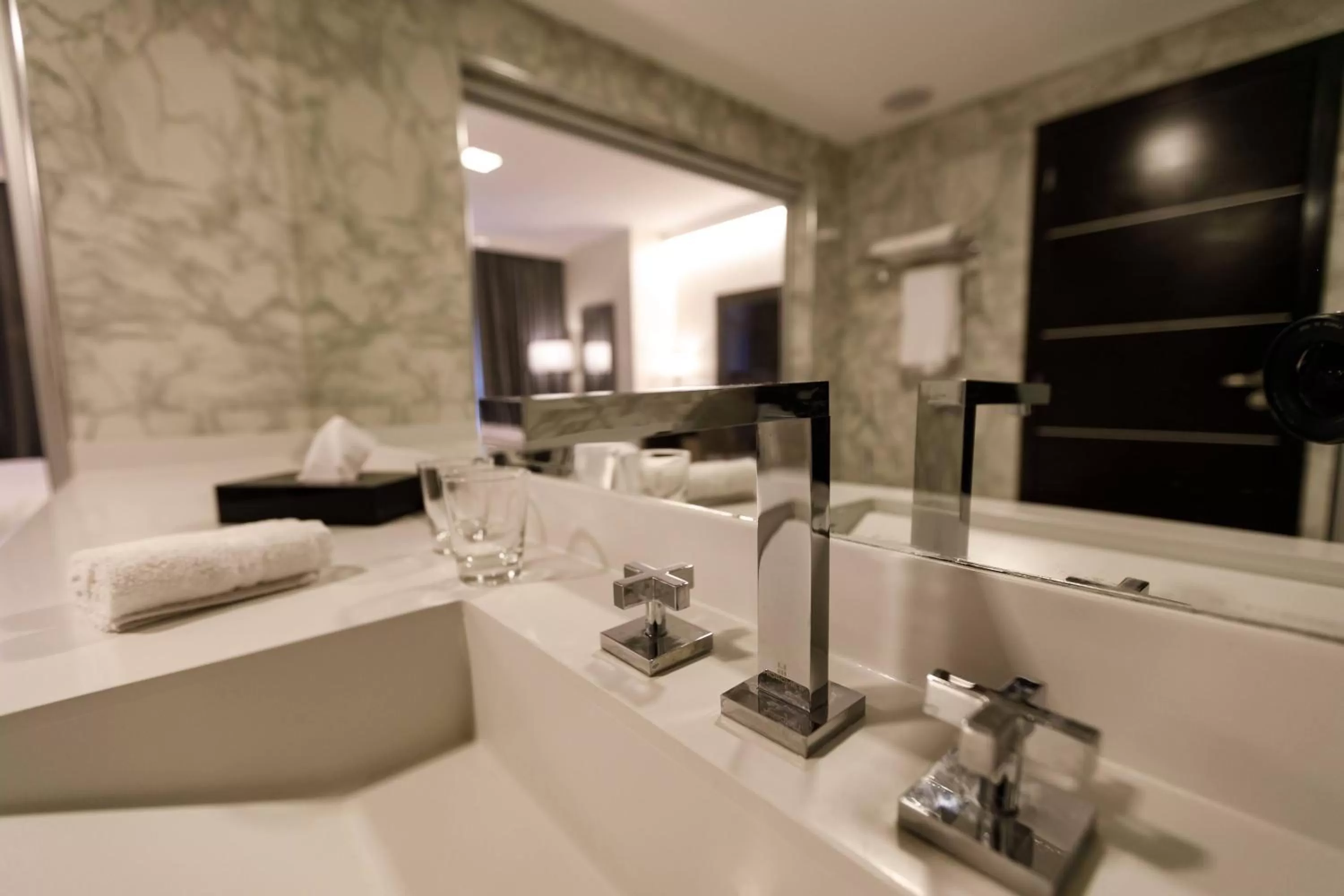 Bathroom in Hilton Garden Inn Santiago Del Estero - HILTON HOTELS