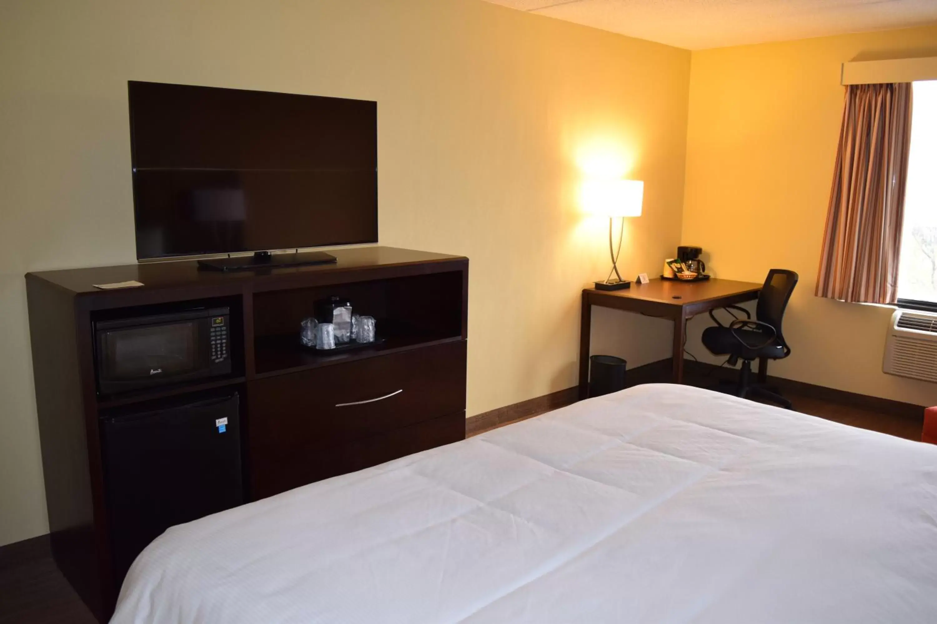 Day, Bed in BridgePointe Hotel & Marina Day, Bed in BridgePointe Hotel & Marina