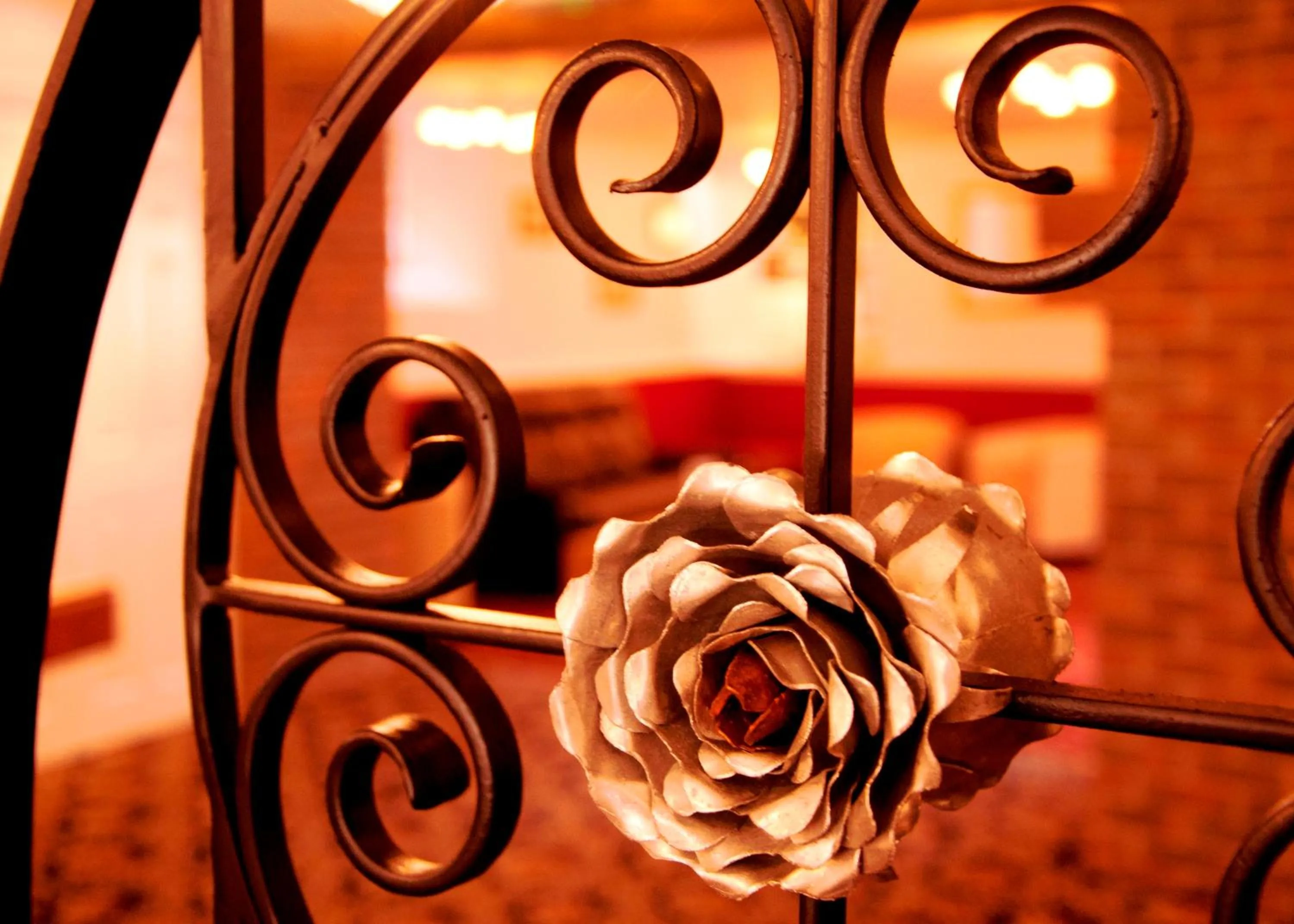 Decorative detail, Bed in New Inn - Dorchester