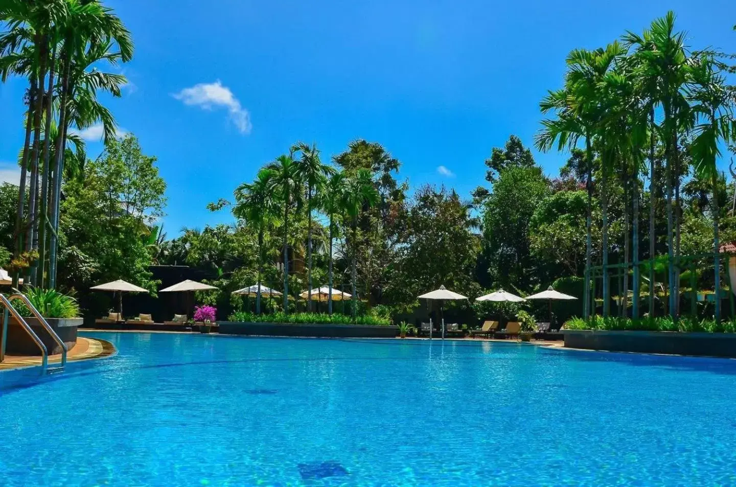 Swimming pool in Borei Angkor Resort & Spa Swimming pool in Borei Angkor Resort & Spa