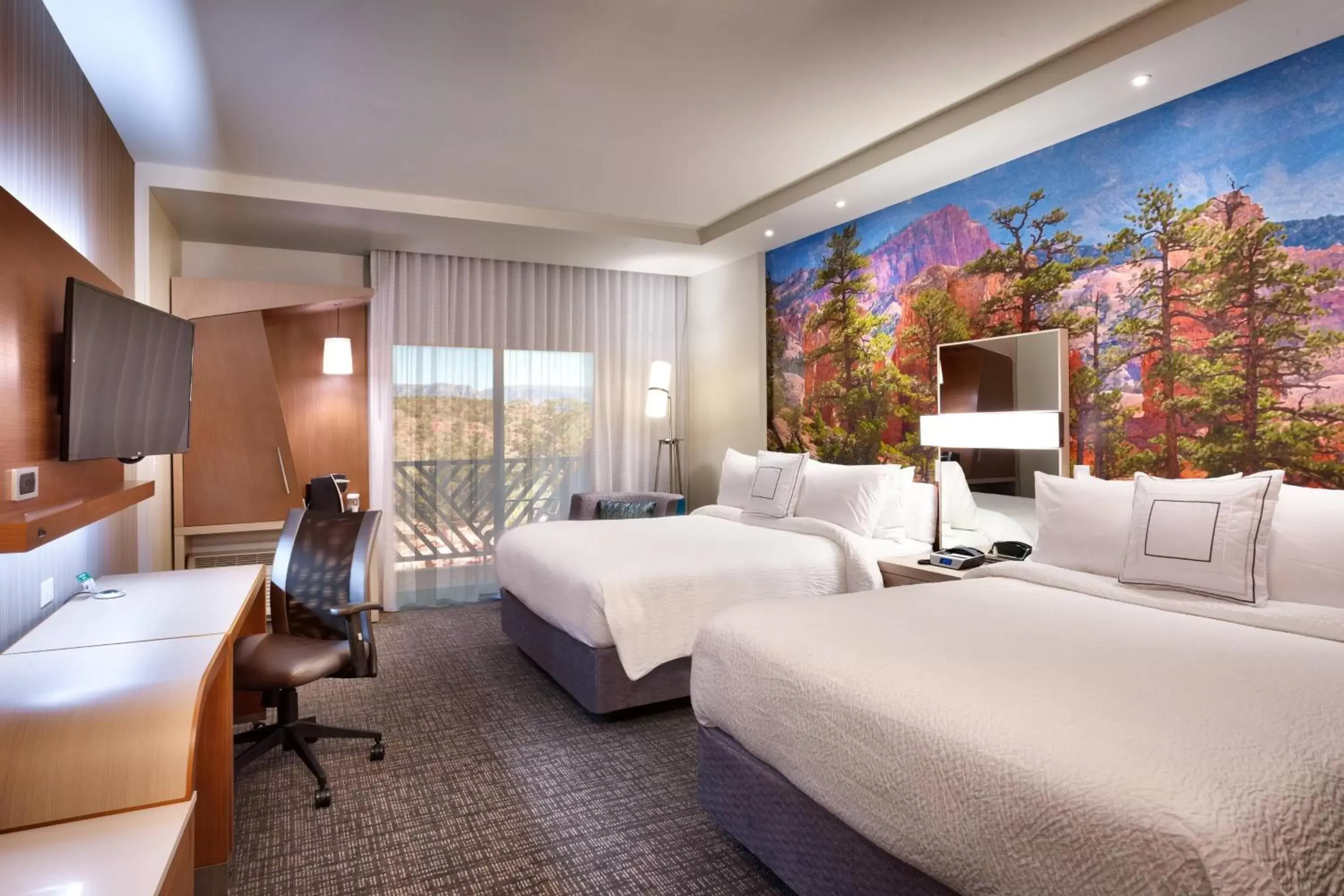 Photo of the whole room in Courtyard by Marriott Sedona