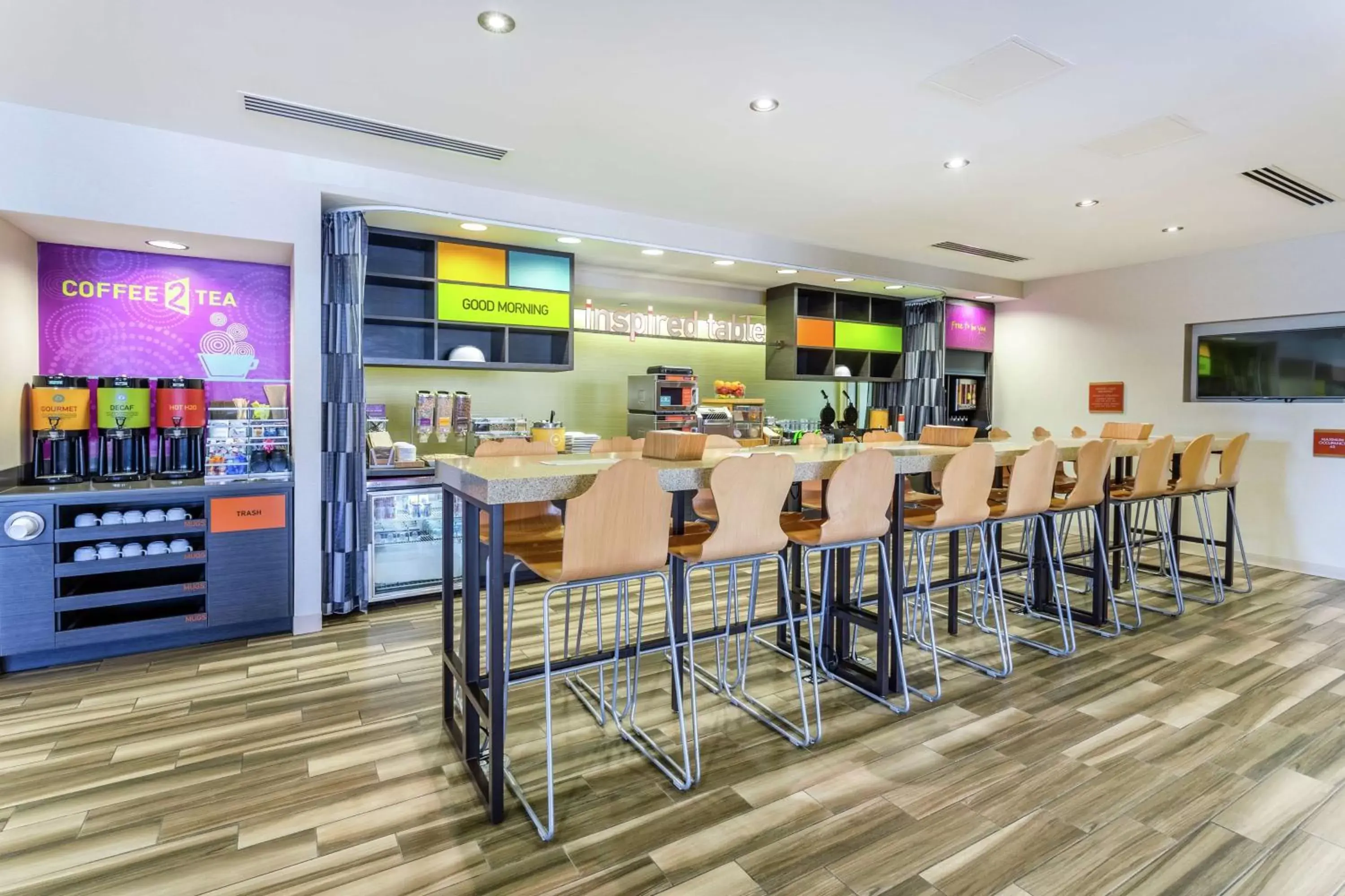Breakfast, Restaurant/Places to Eat in Home2 Suites Dover