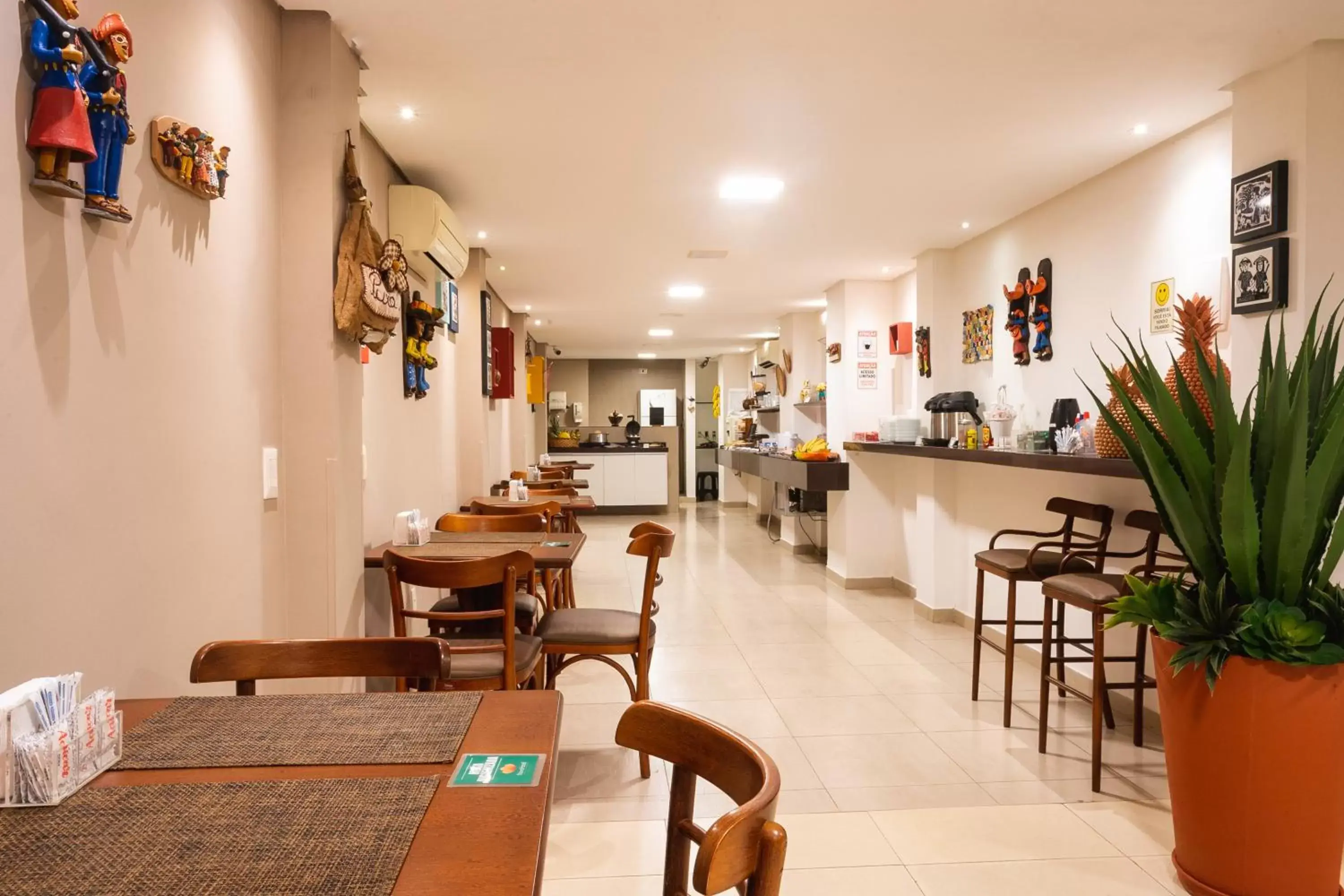 Restaurant/Places to Eat in NovoHotell Recife