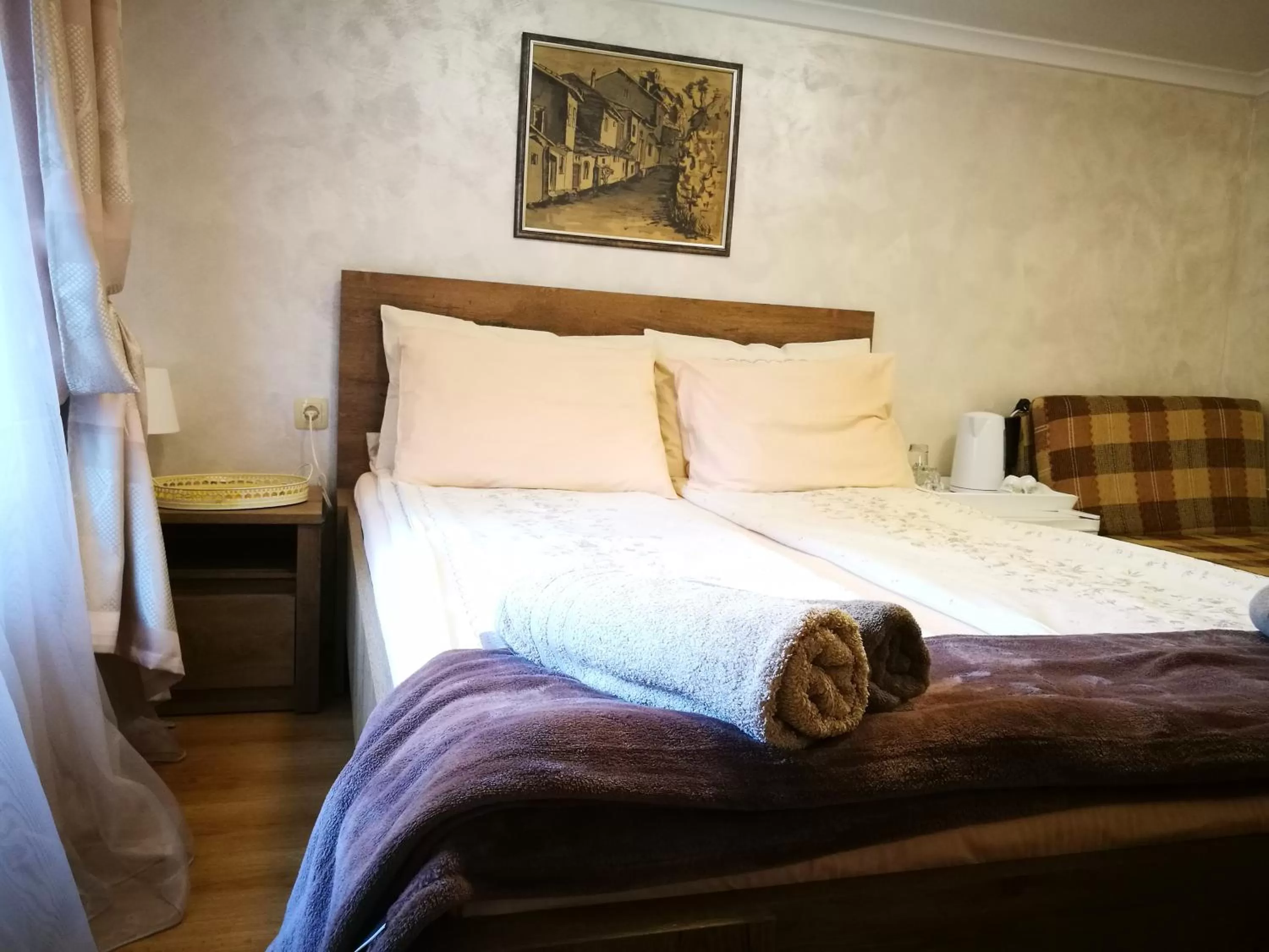 Bed in Hotel Paradise