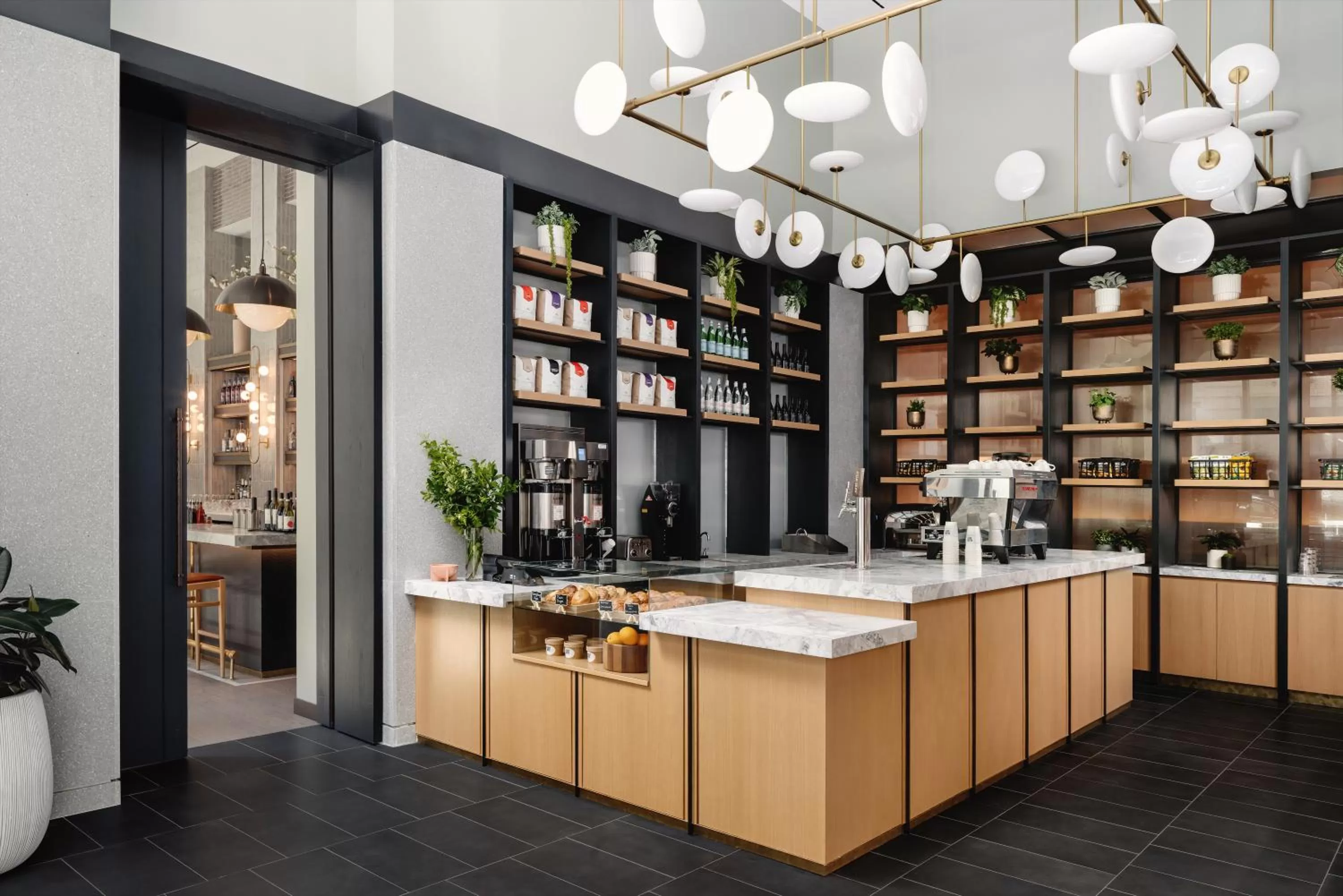 Coffee/tea facilities in Arlo Midtown