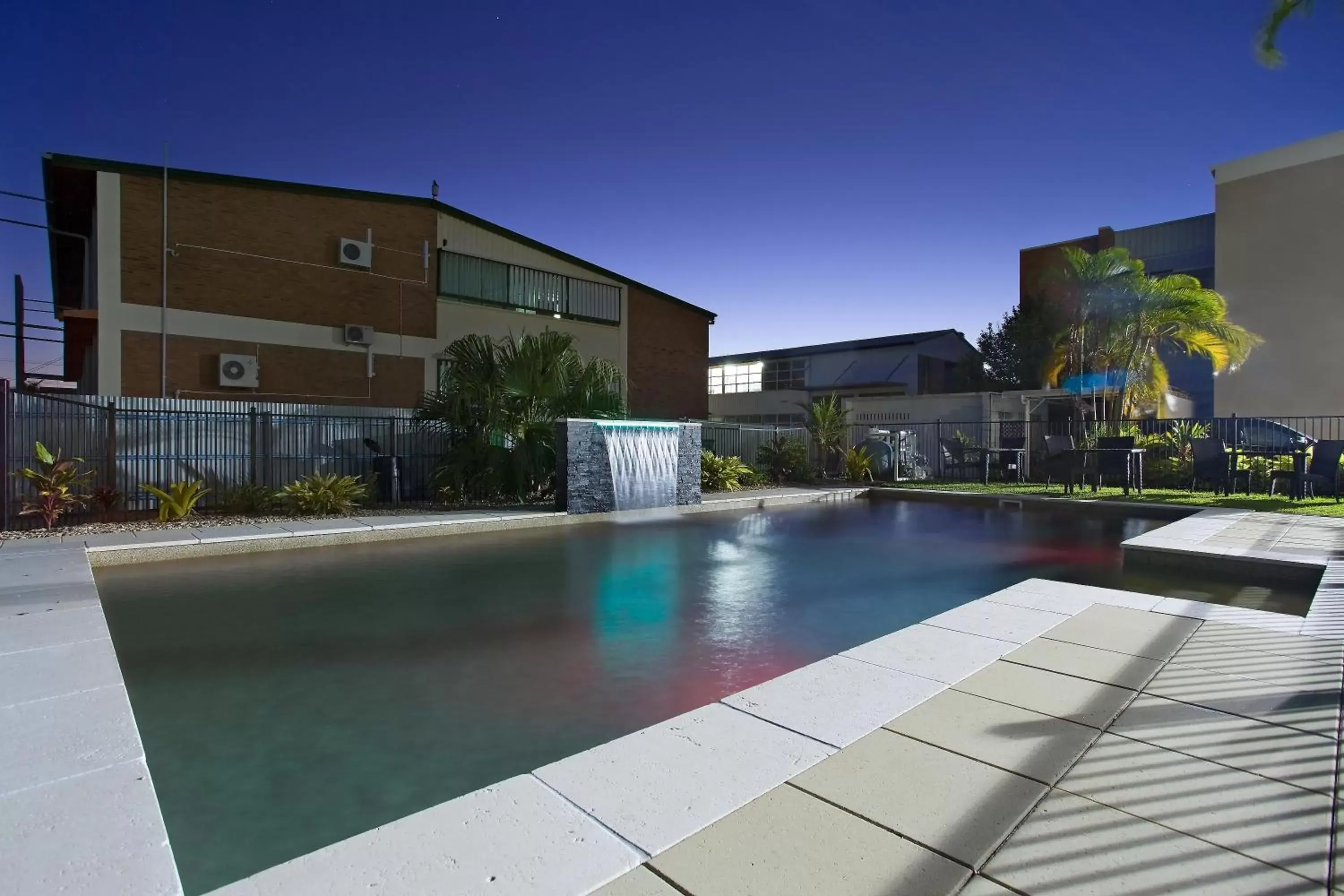 Swimming pool, Property Building in Quality Hotel Regent Rockhampton
