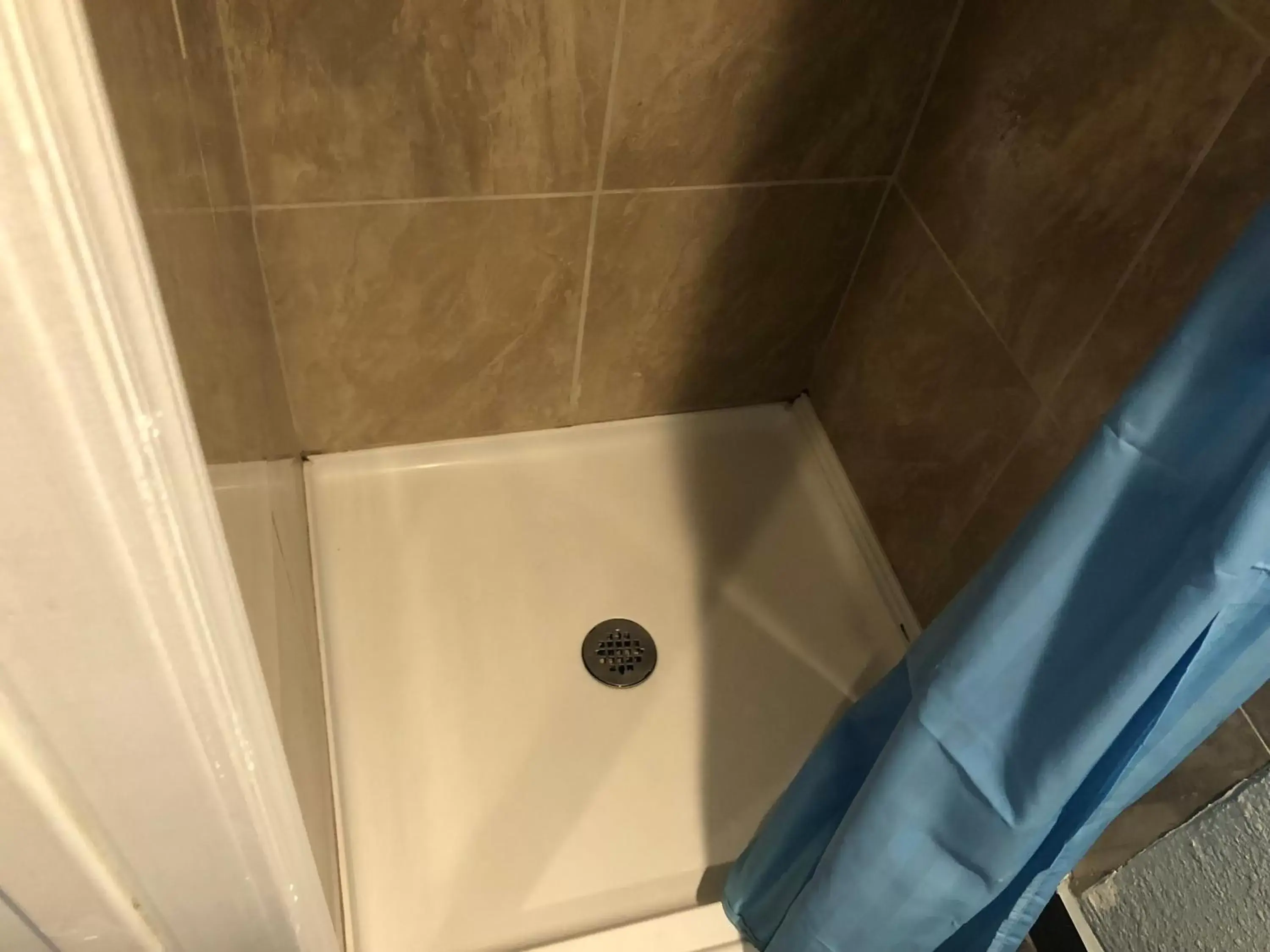 Shower, Bathroom in Relax Inn