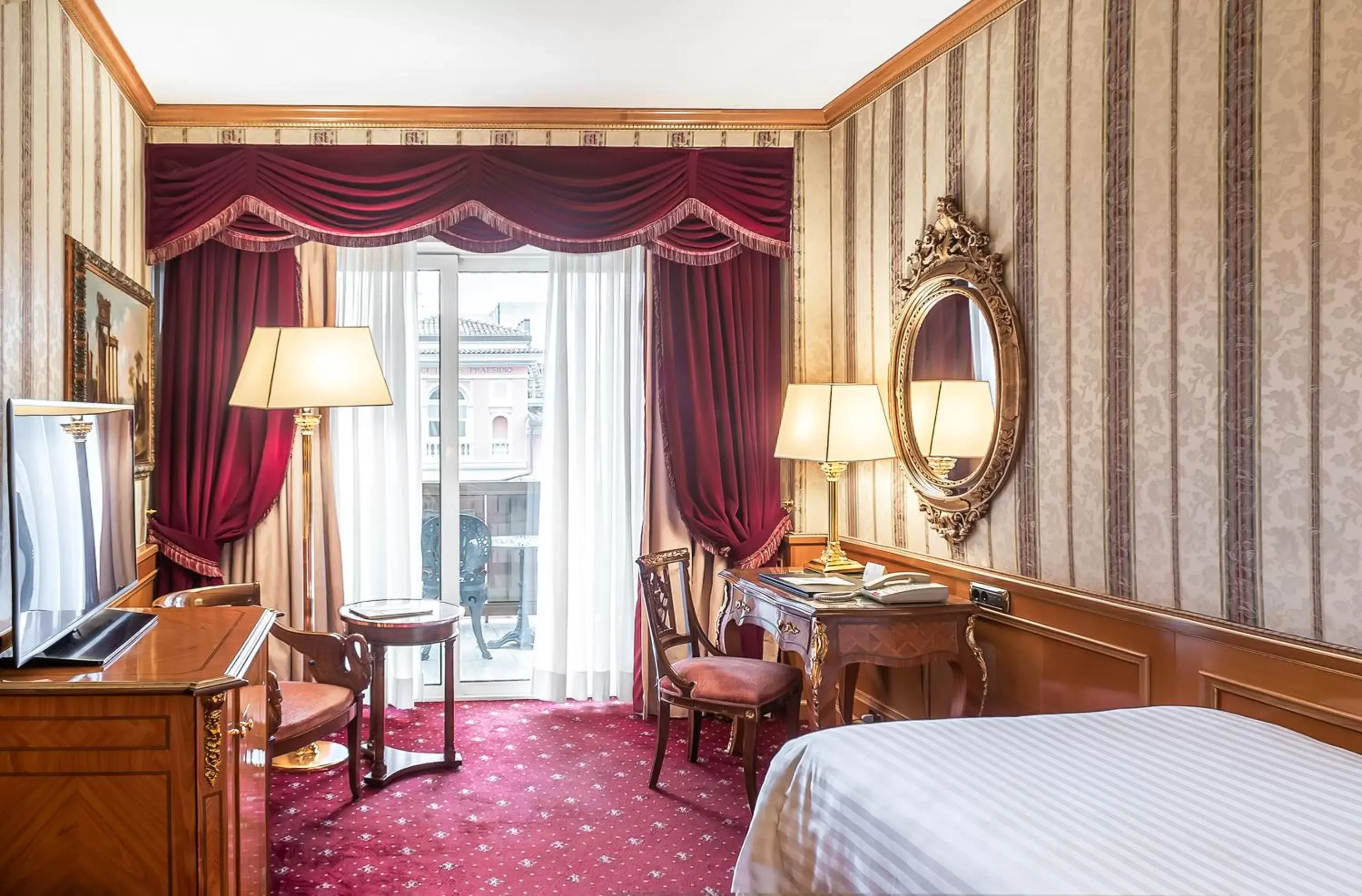 Single Room with Balcony in Parco dei Principi Grand Hotel & SPA