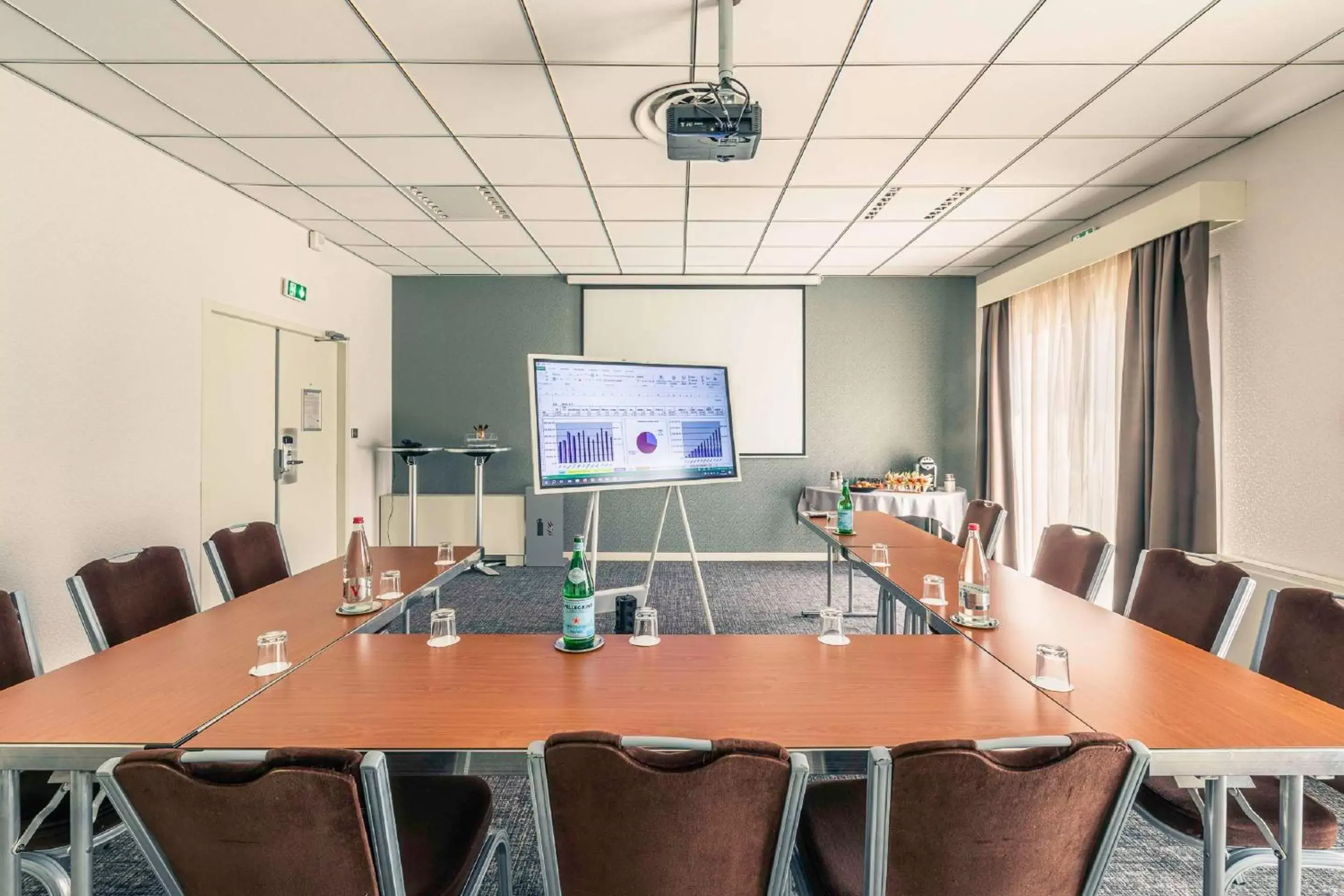 Meeting/conference room in Best Western Marseille Aeroport