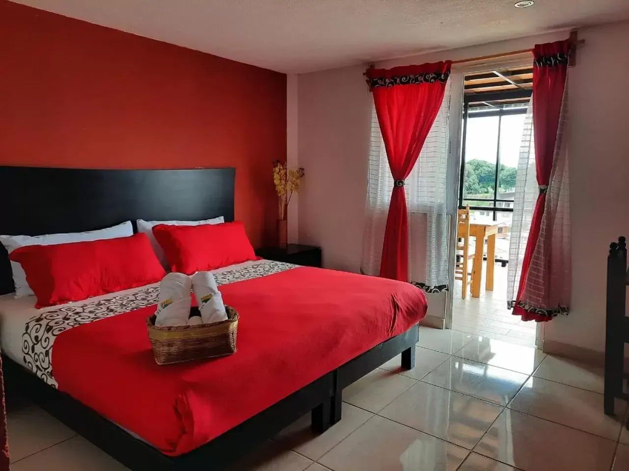 Bed in Hotel & Suites Cerro Roj0