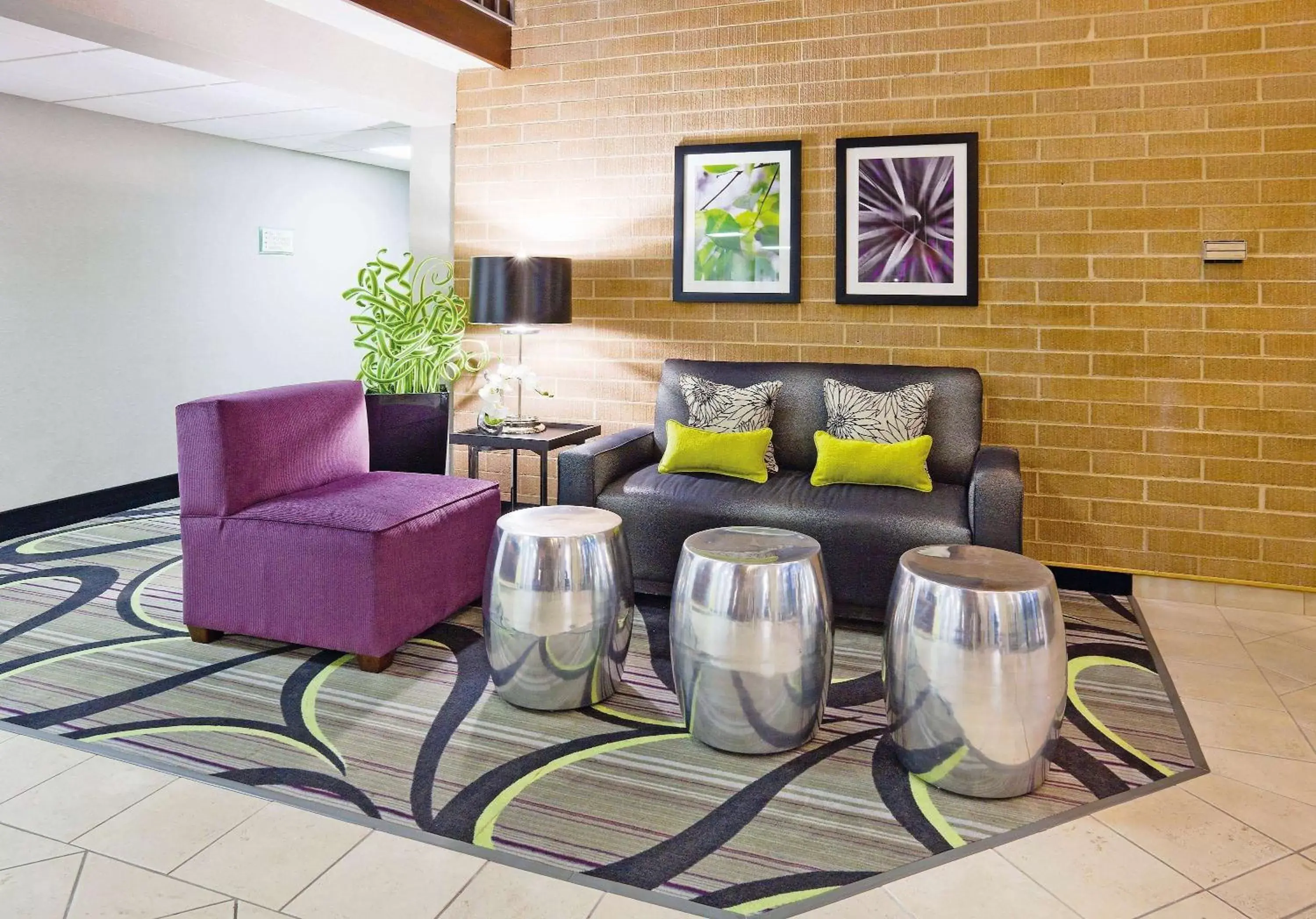 Lobby or reception in La Quinta Inn by Wyndham Oshkosh