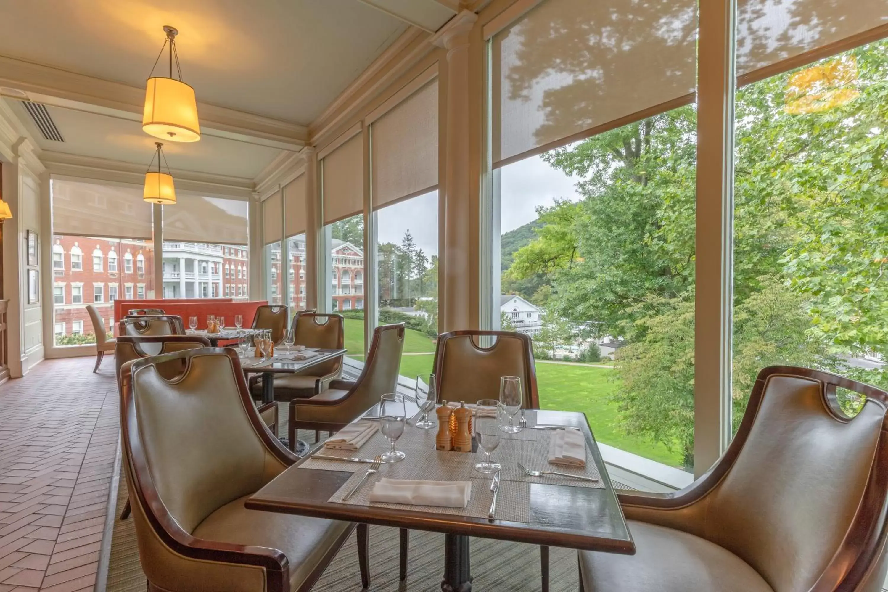 Restaurant/Places to Eat in The Omni Homestead Resort