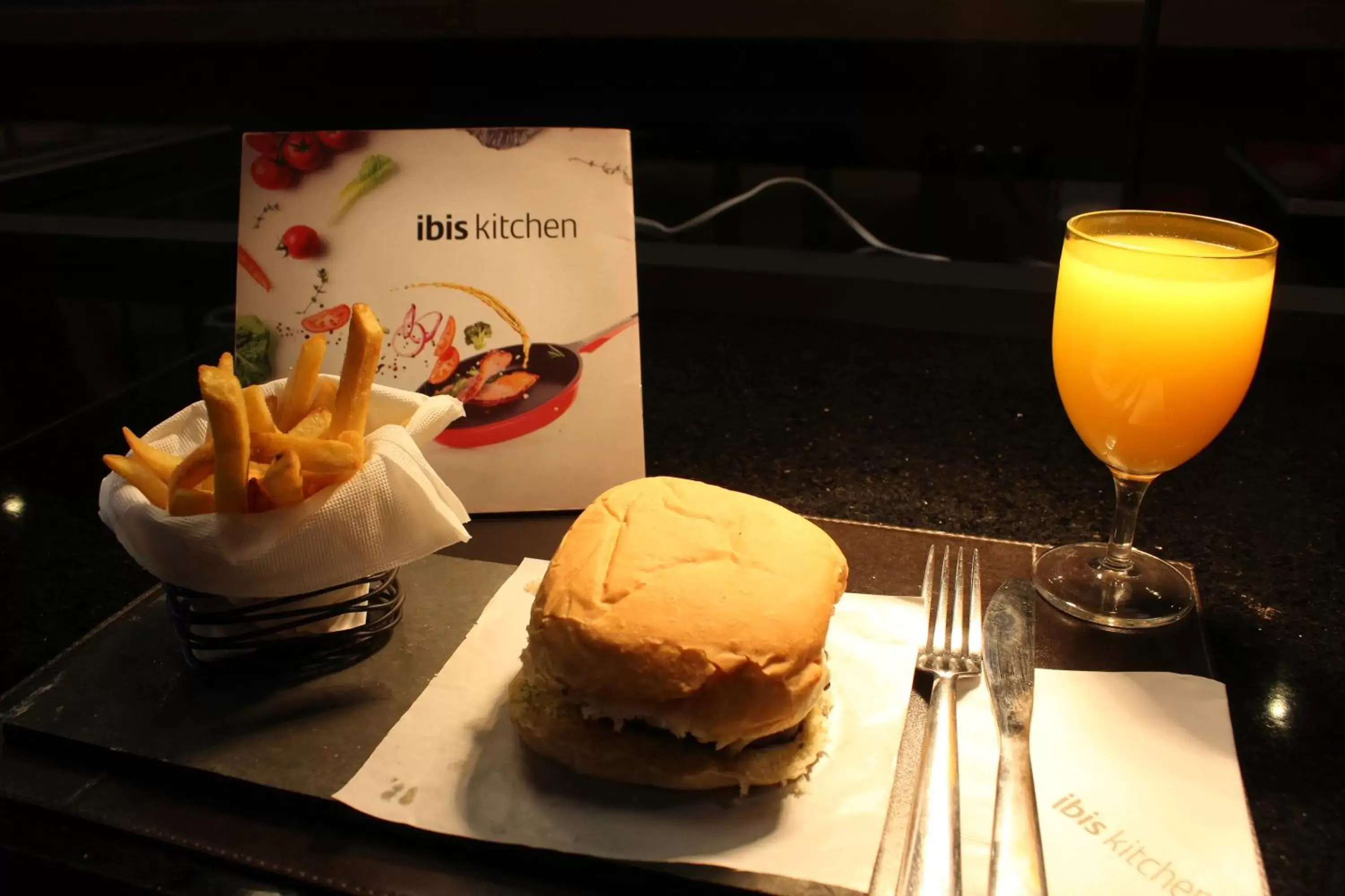 Lounge or bar in ibis Santo Andre
