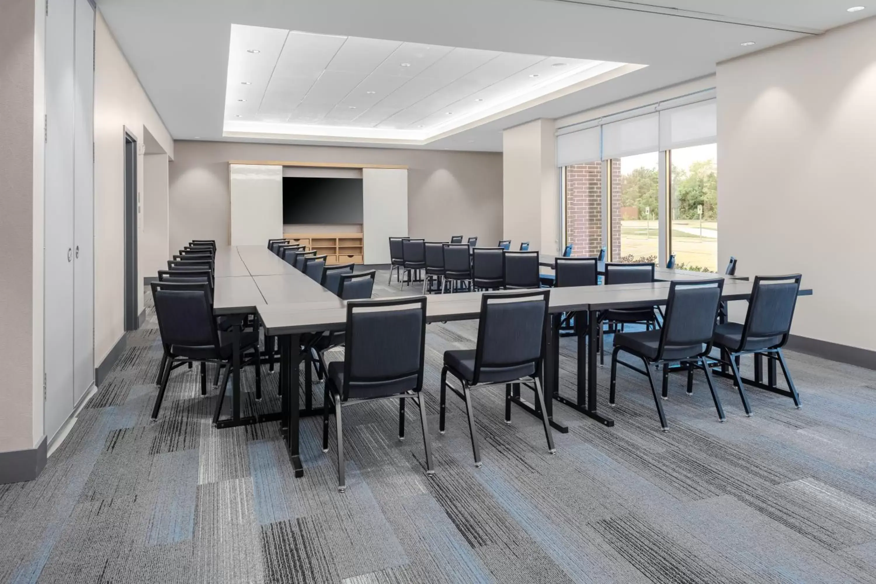 Meeting/conference room in Hyatt House The Woodlands-Shenandoah