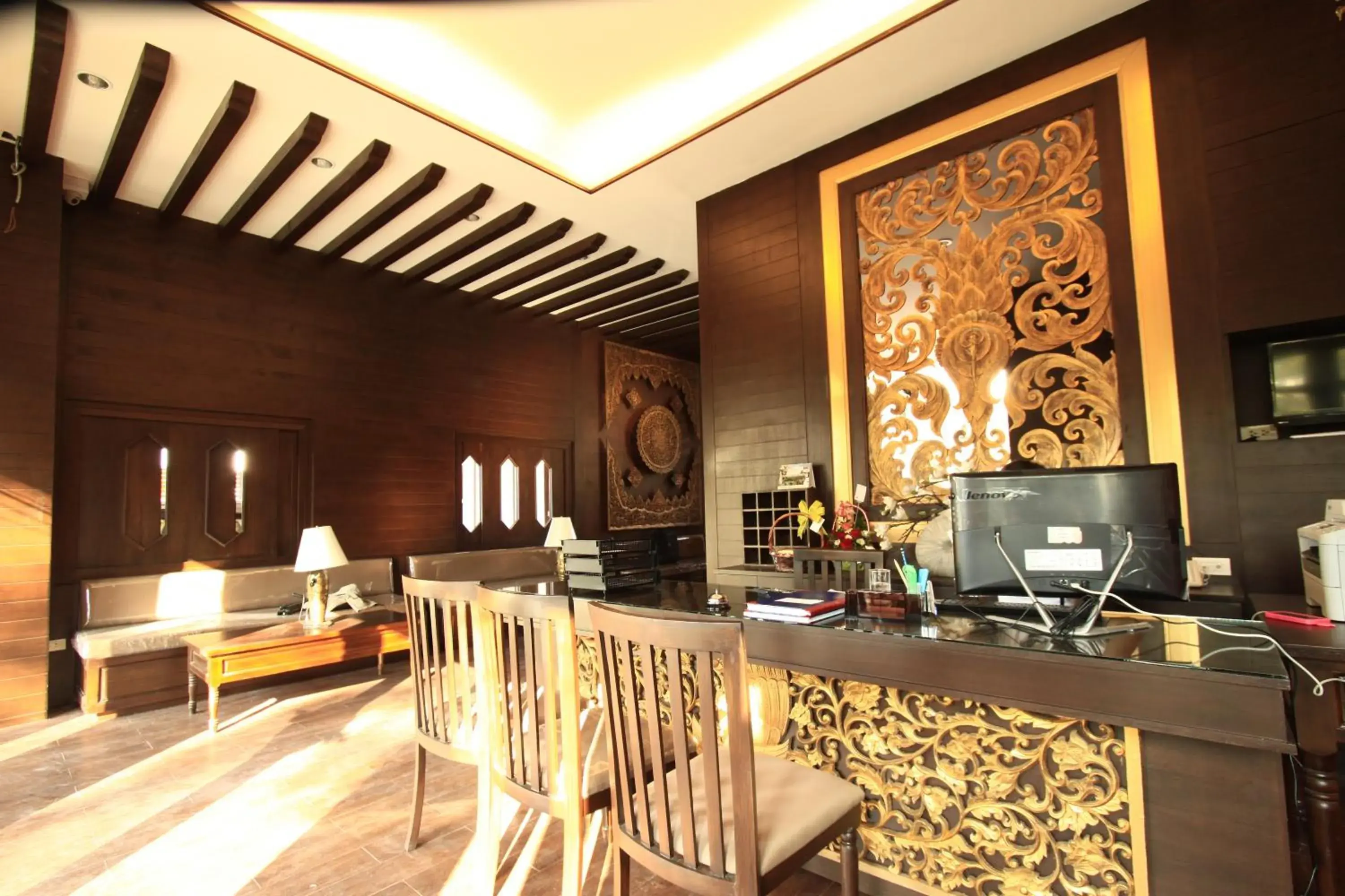 Lobby or reception, Restaurant/Places to Eat in Baan Ratchiangsaen