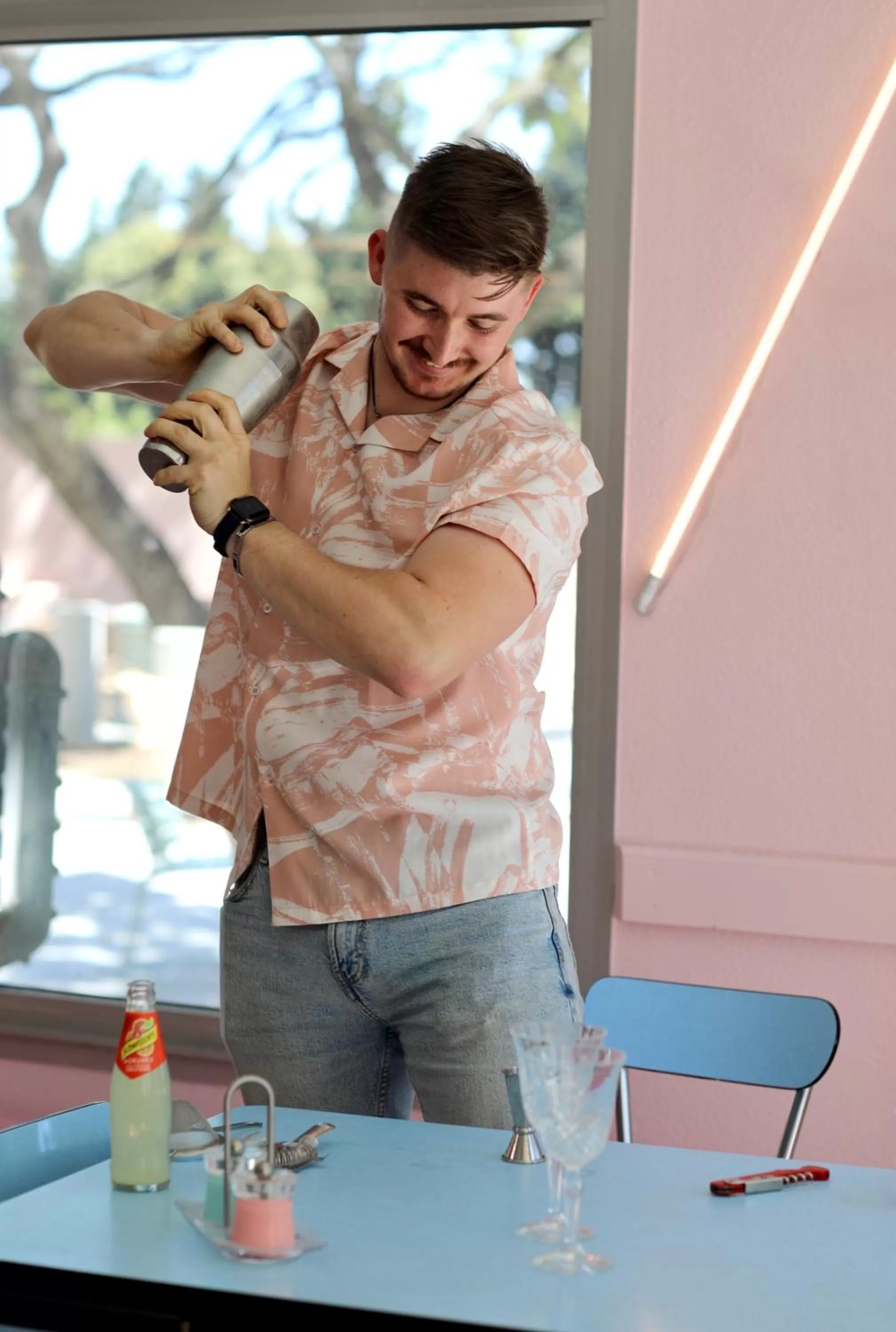 Staff in greet hôtel Pont du Gard - Route d'Avignon