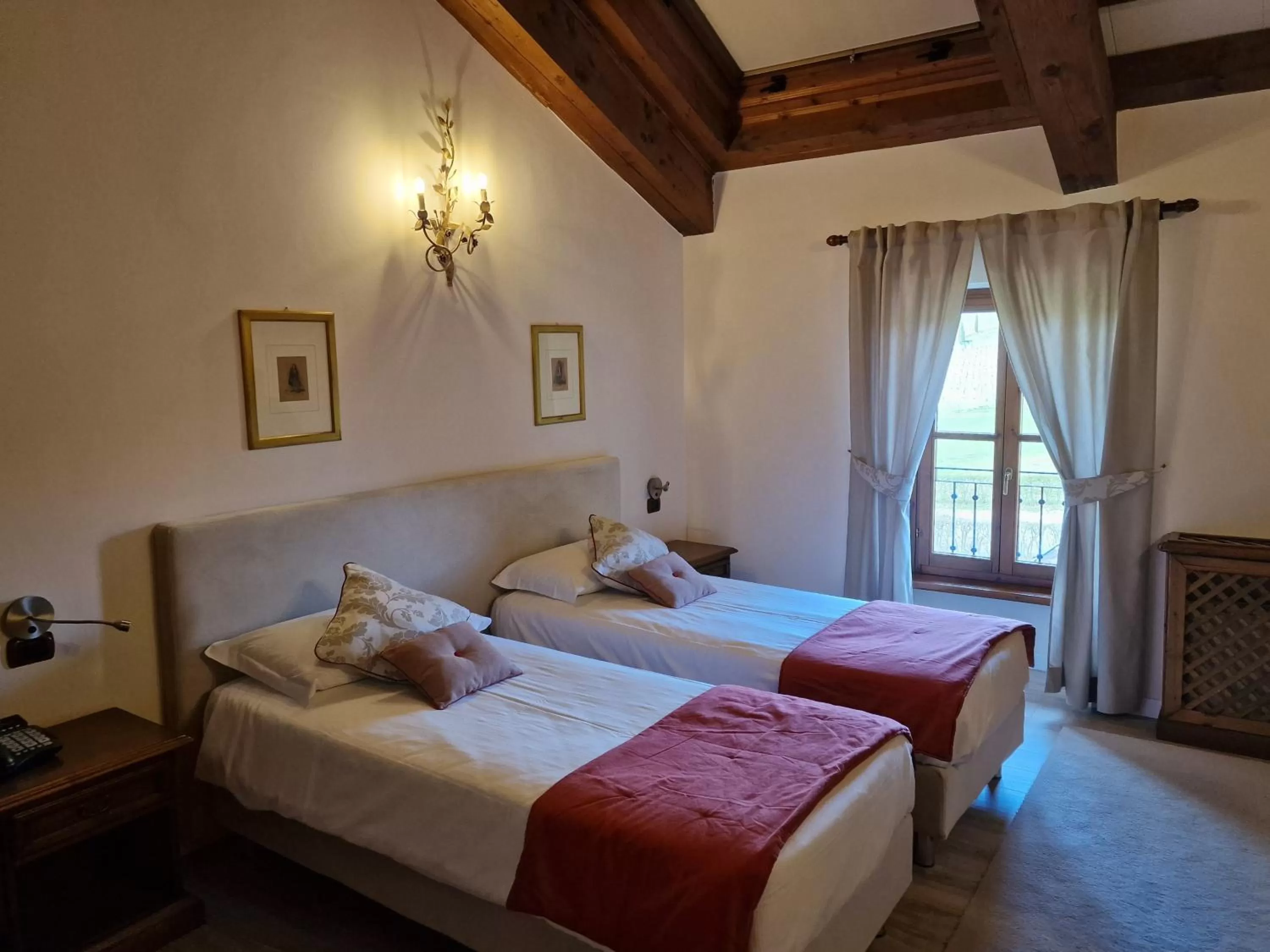 Bedroom, Bed in La Tavernetta Al Castello