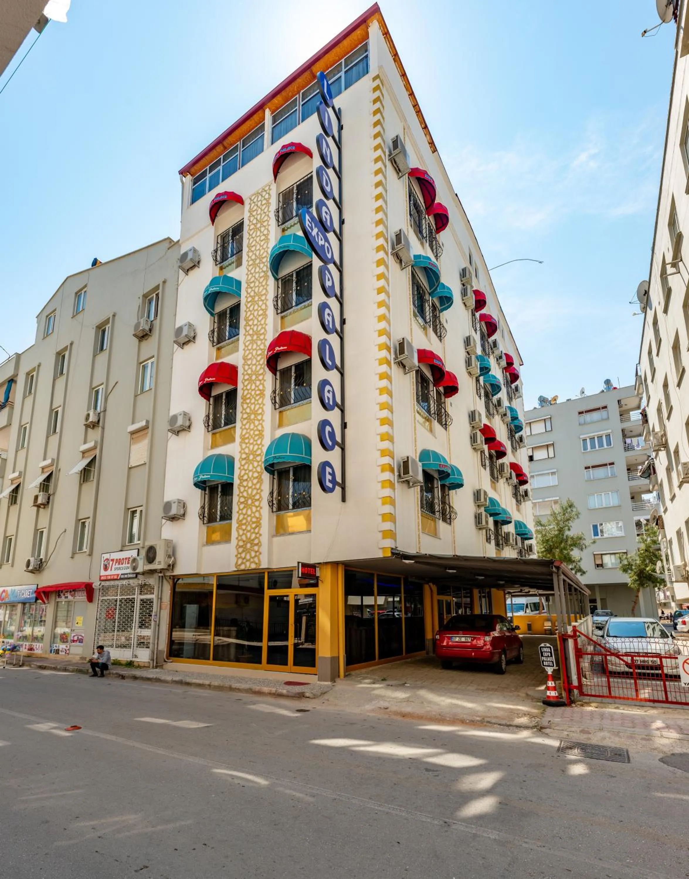 Property building in Linda Expo Palace