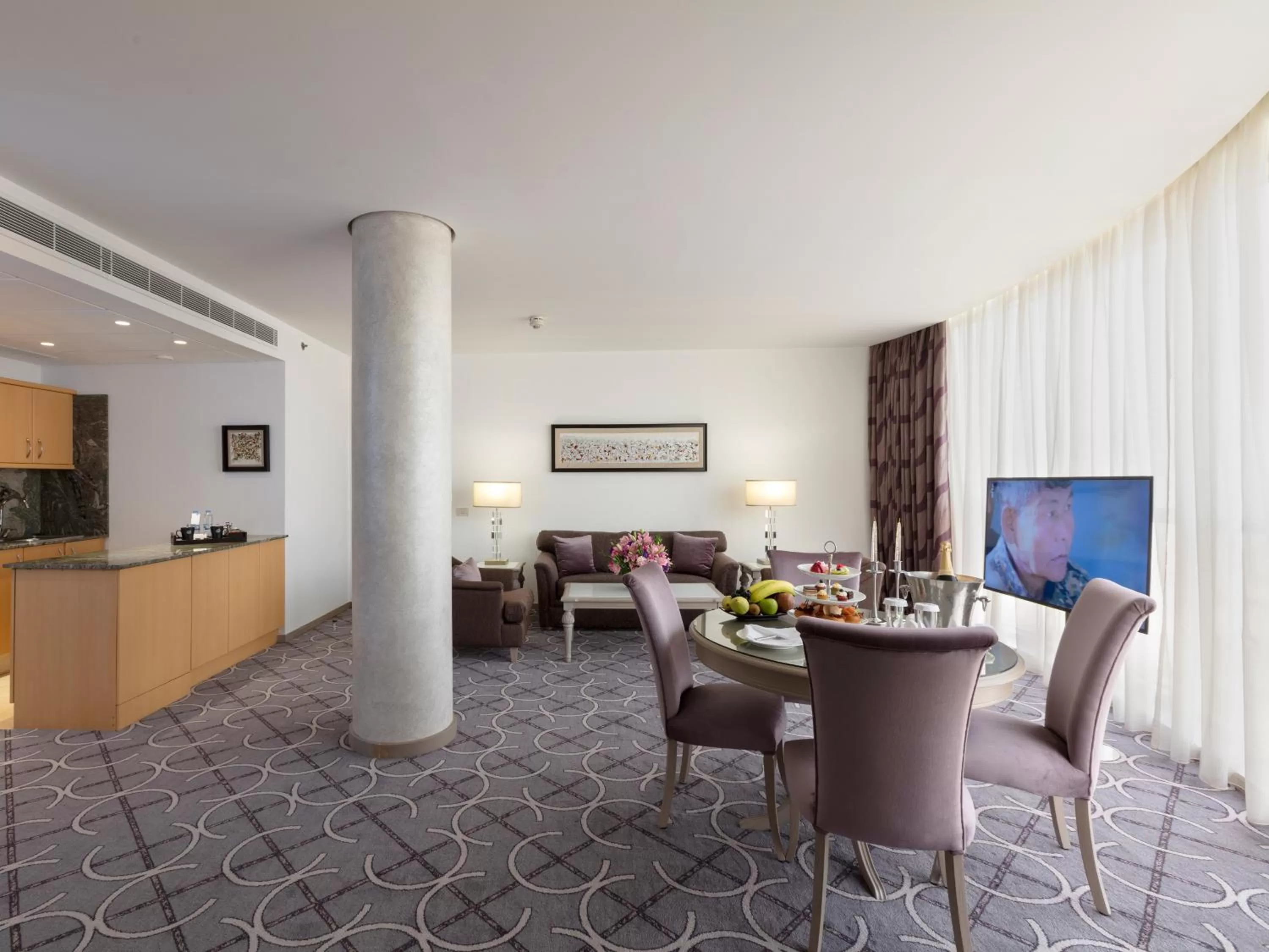 Living room in Gefinor Rotana – Beirut
