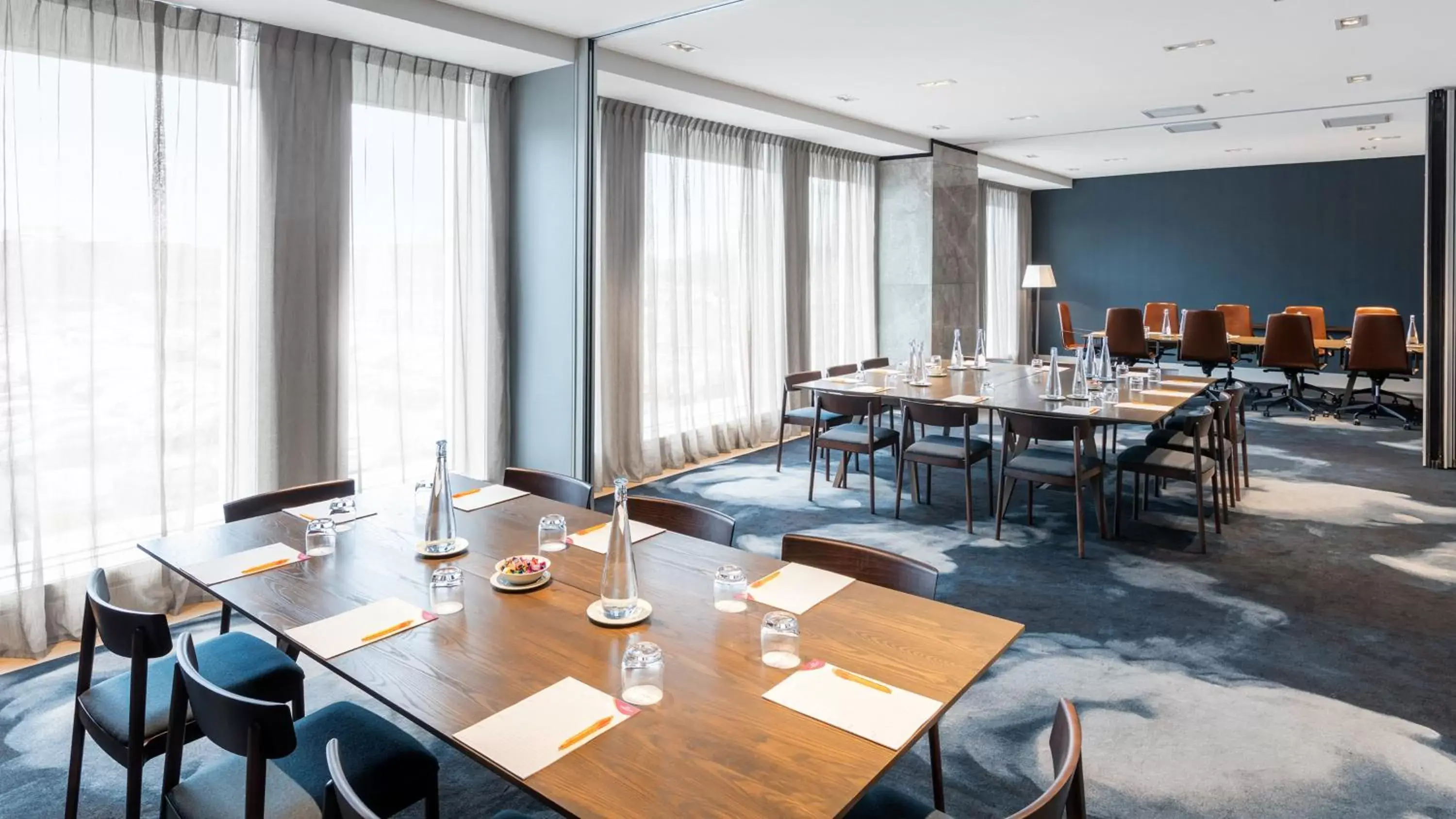 Meeting/conference room, Restaurant/Places to Eat in Crowne Plaza Christchurch, an IHG Hotel