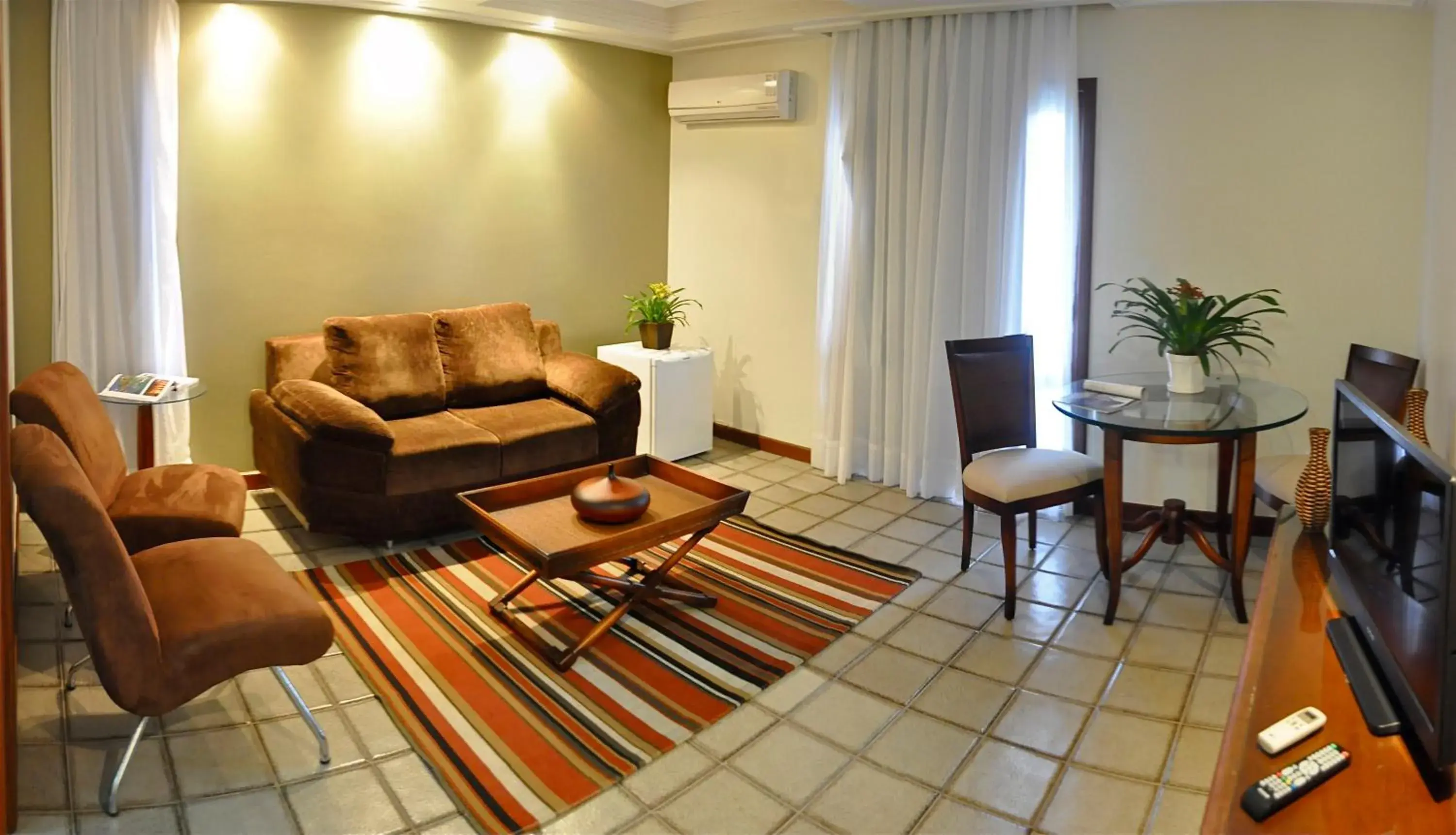 Living room, Seating Area in Sunshine Praia Hotel