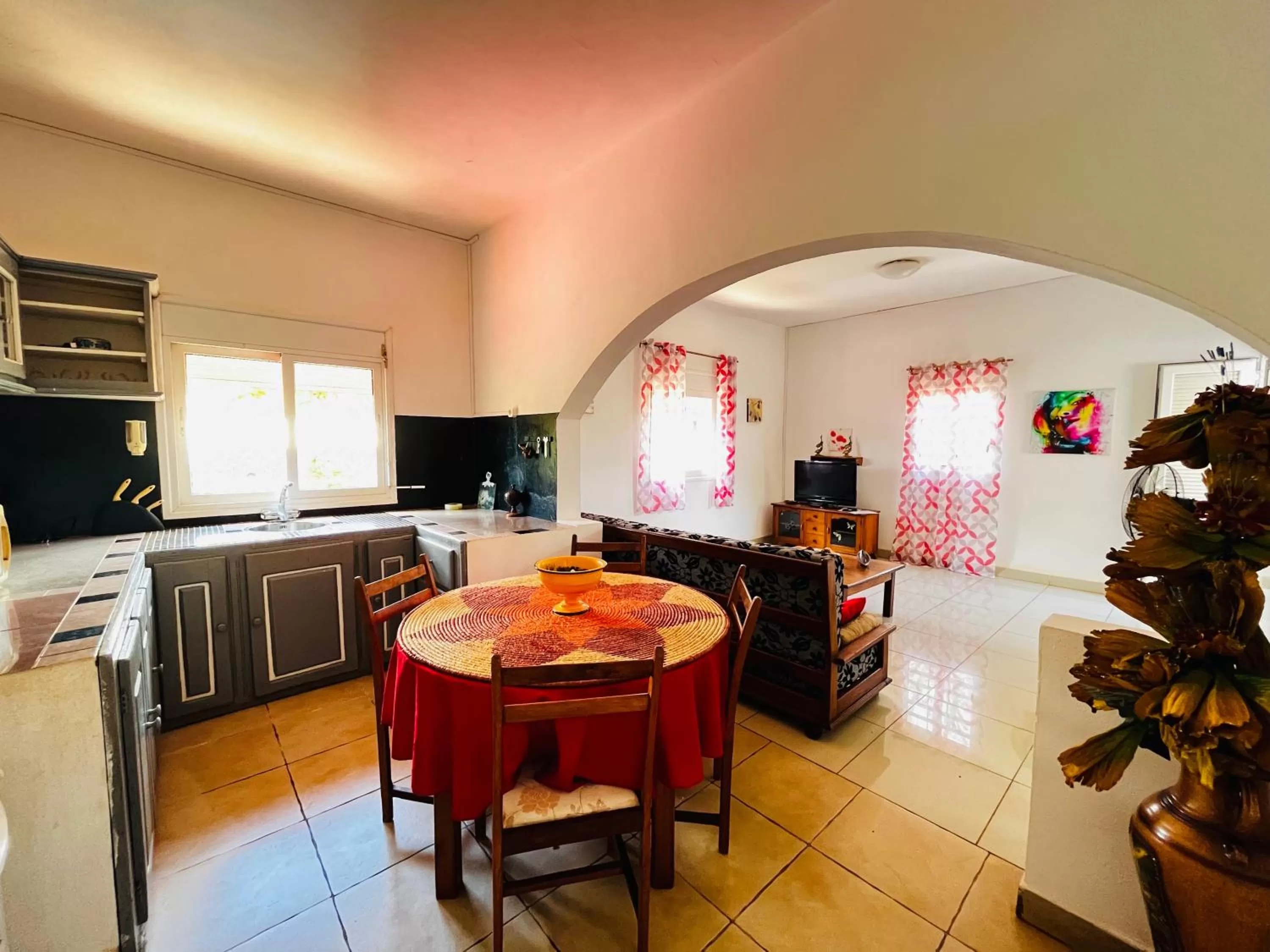 Kitchen or kitchenette, Restaurant/Places to Eat in Régina Lodge Diégo Suarez Madagascar