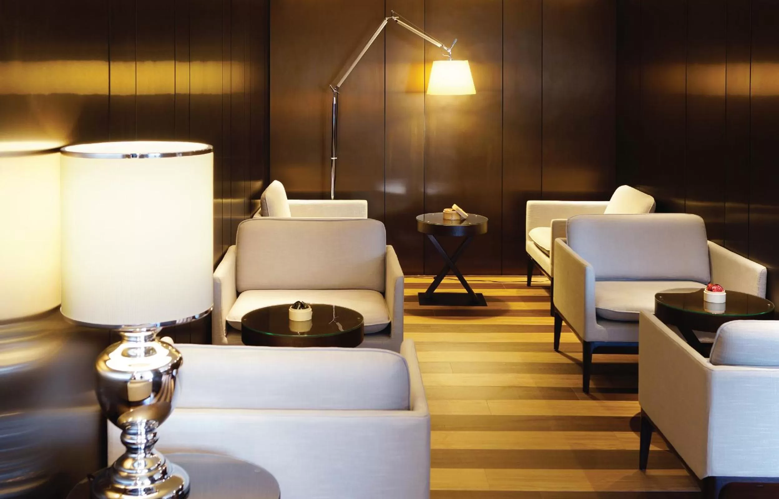 Communal lounge/ TV room in Hotel Relax I