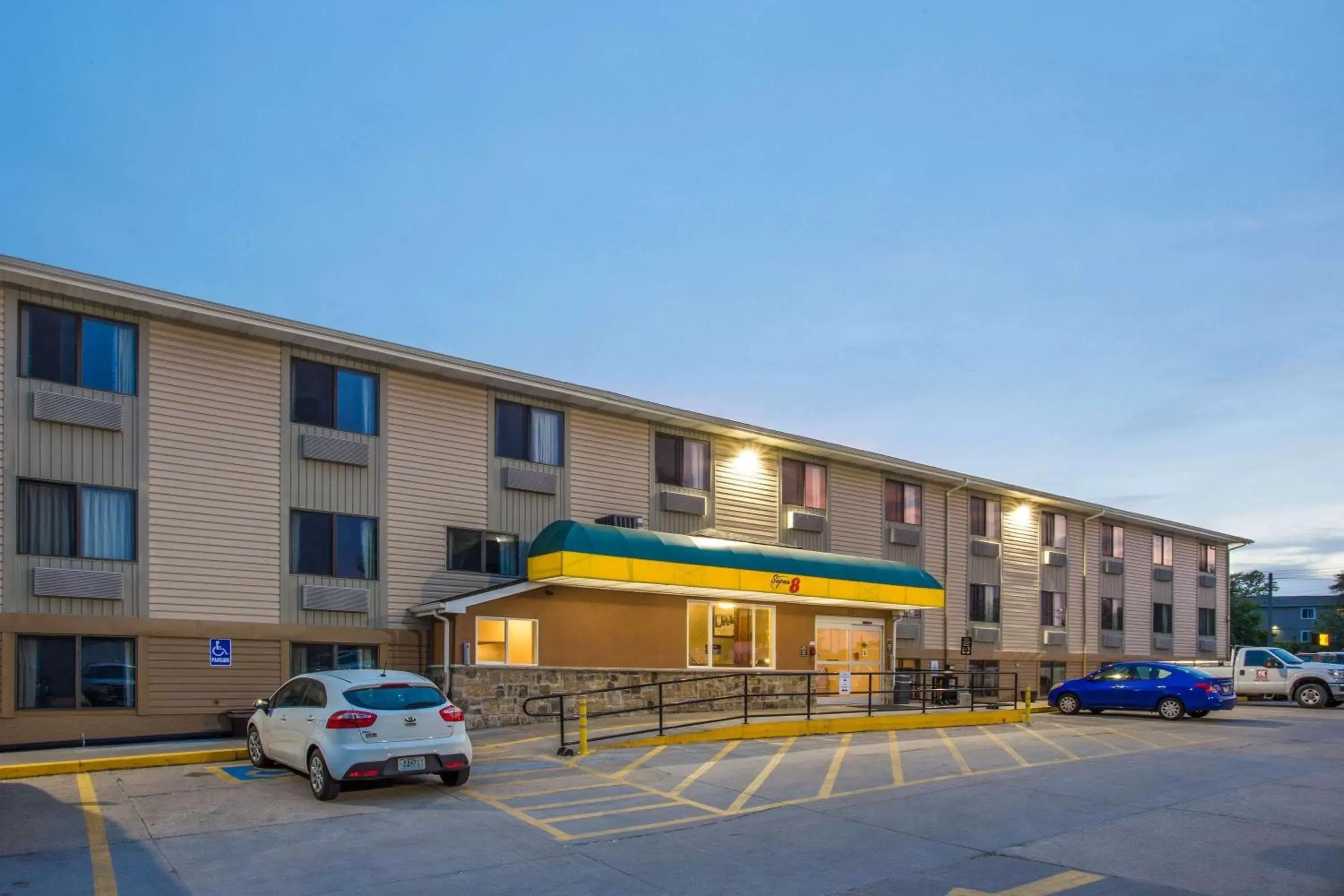 Property Building in Super 8 by Wyndham Iowa City/Coralville