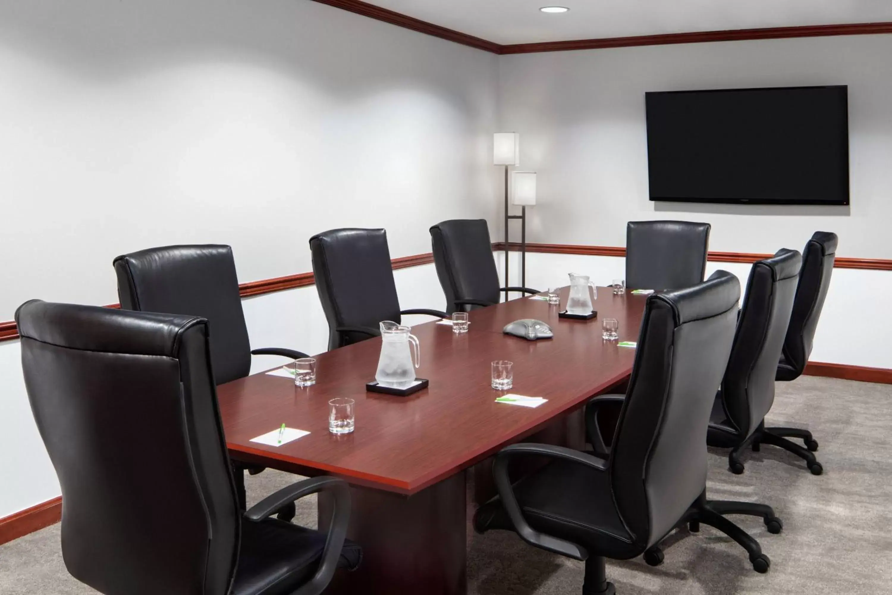 Meeting/conference room in Courtyard by Marriott Stamford Downtown