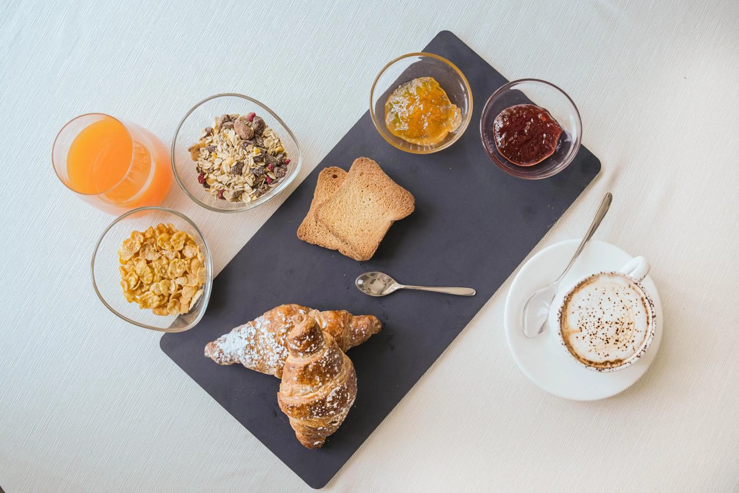 Breakfast in Hotel Niagara